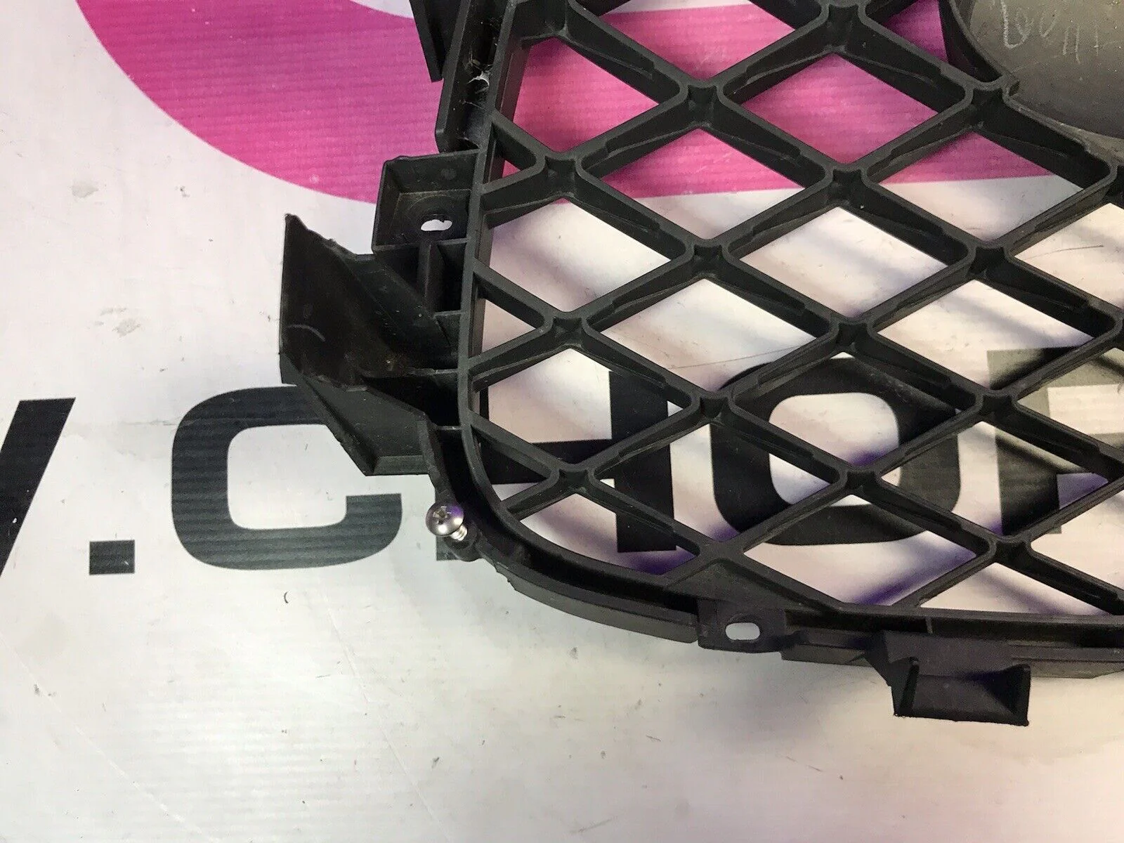 2006-2007 Subaru Impreza WRX STi OEM Center Grille Piece W/emblem - Image 7