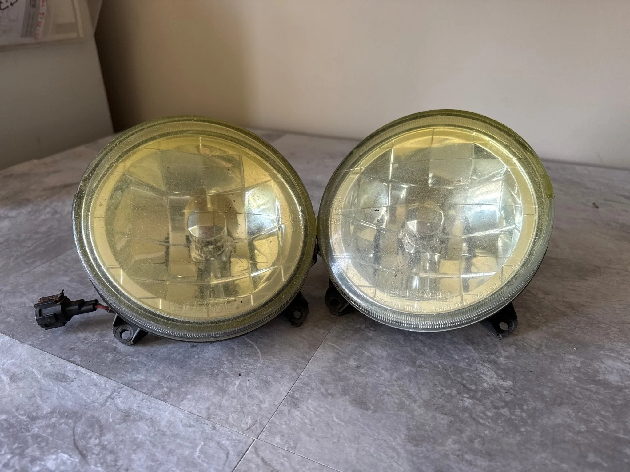 2002-2003 Subaru Impreza WRX Fog OEM Light Pair Yellow Tint L1
