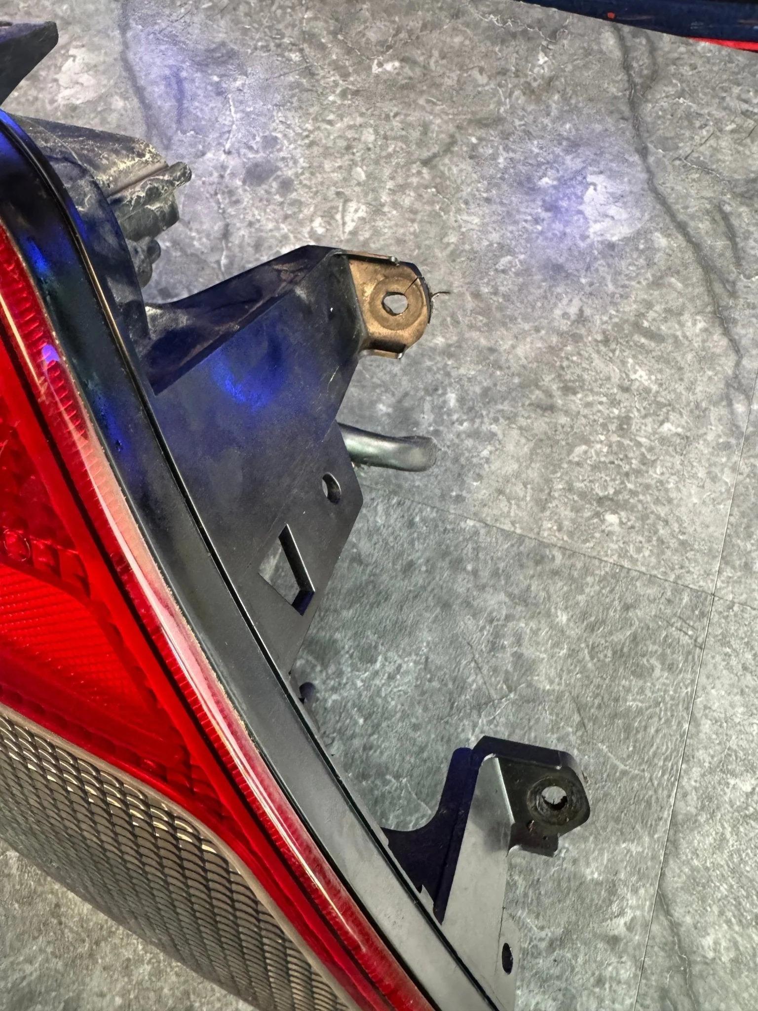 2002-2003 Subaru Impreza WRX OEM LH Side Clear Tail Light Assembly Sedan A3 - Image 2