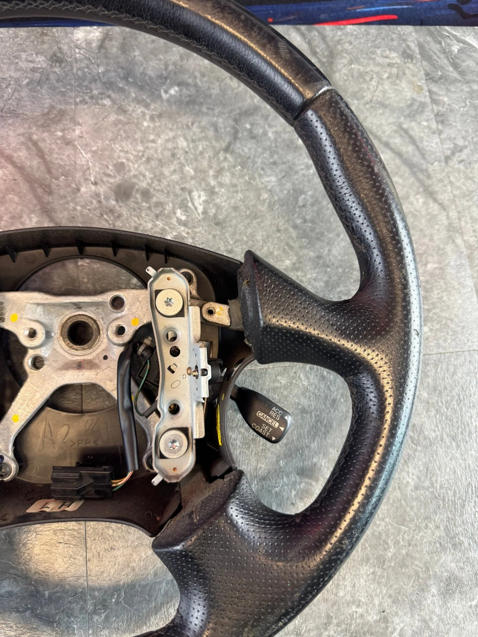 2002-2003 Subaru Impreza WRX OEM Momo Steering Wheel Assembly K2 - Image 3