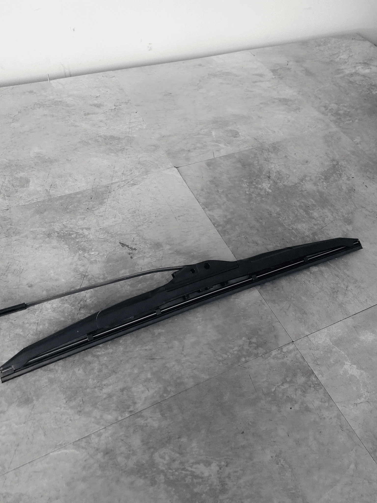 2002-2003 Subaru Impreza WRX OEM Windshield Wiper Arm Blade Pass Side L4 - Image 4