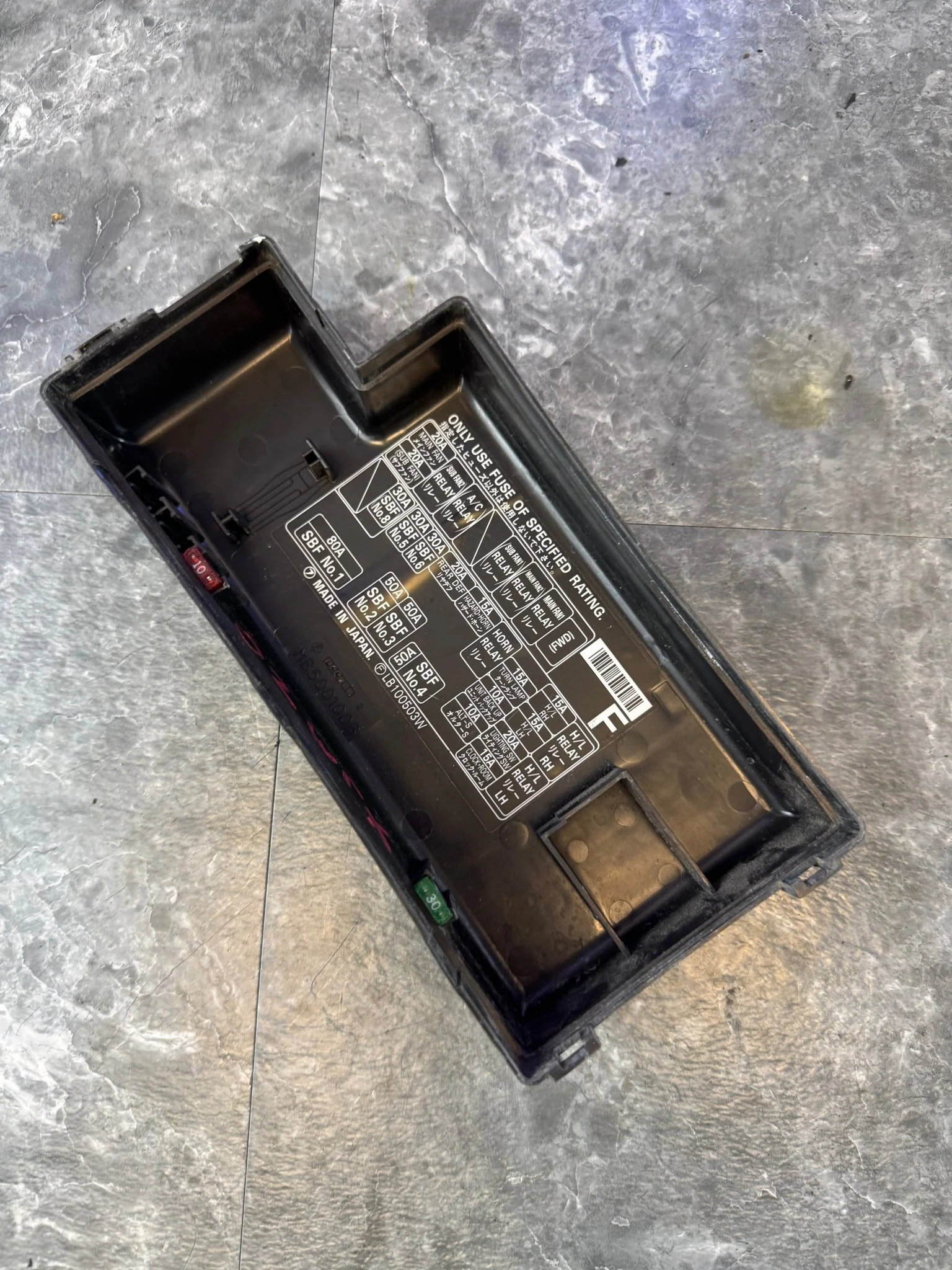 2002-2005 Subaru Impreza WRX Engine Bay Fuse Box Cover K3 - Image 2