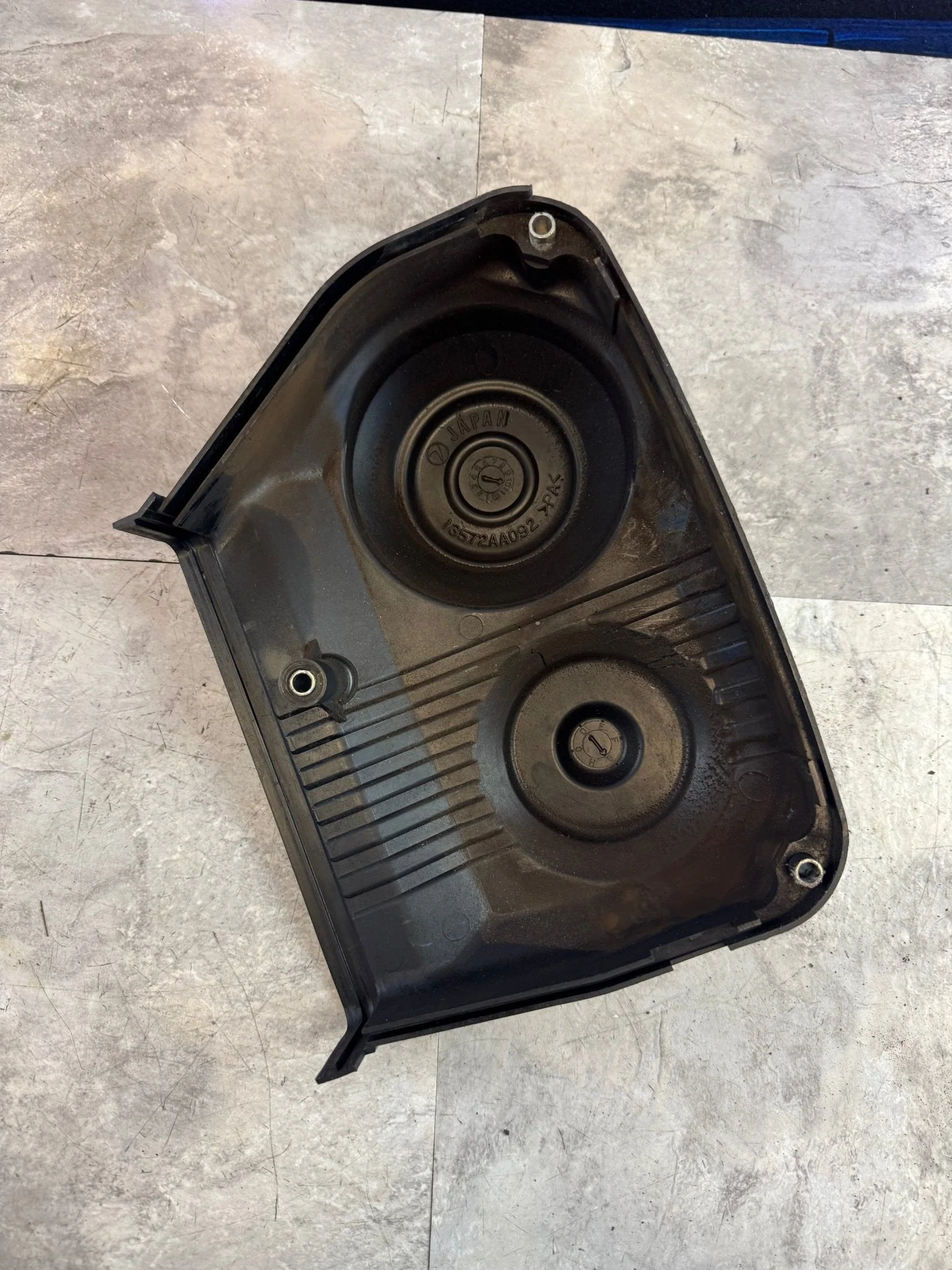 2002-2005 Subaru Impreza WRX Front OEM RH Timing Cover Y5 - Image 3