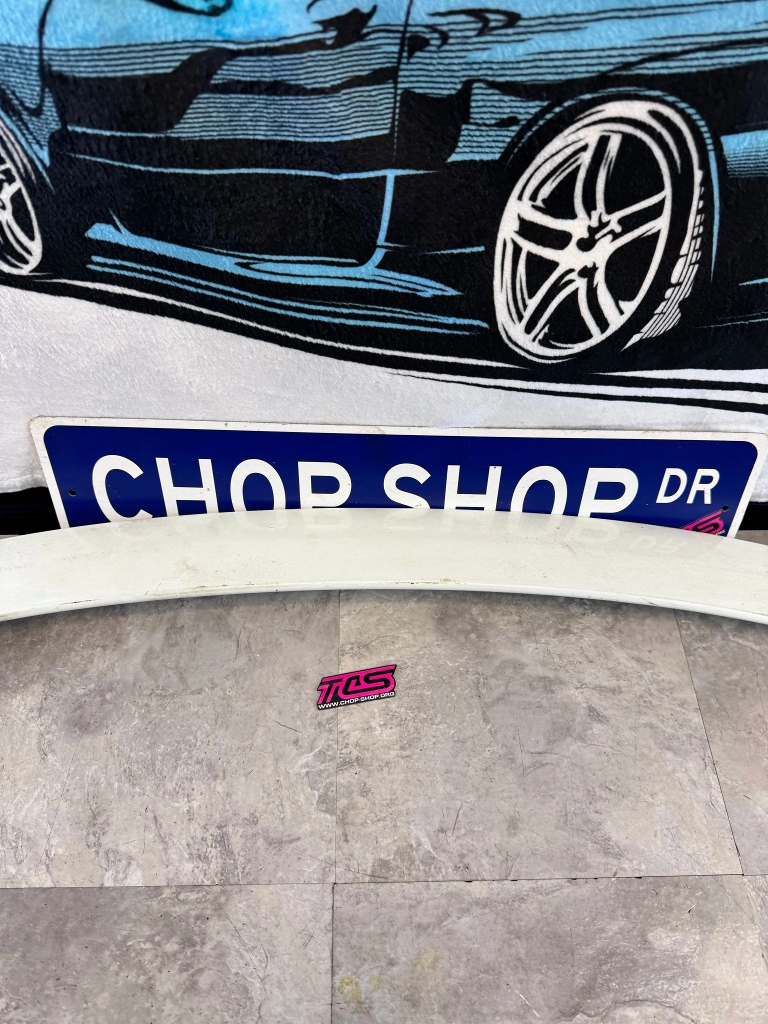 2002-2007 Subaru WRX STi OEM Rear Roof Spoiler Wing Center Spoiler (Strut Room) - Image 4