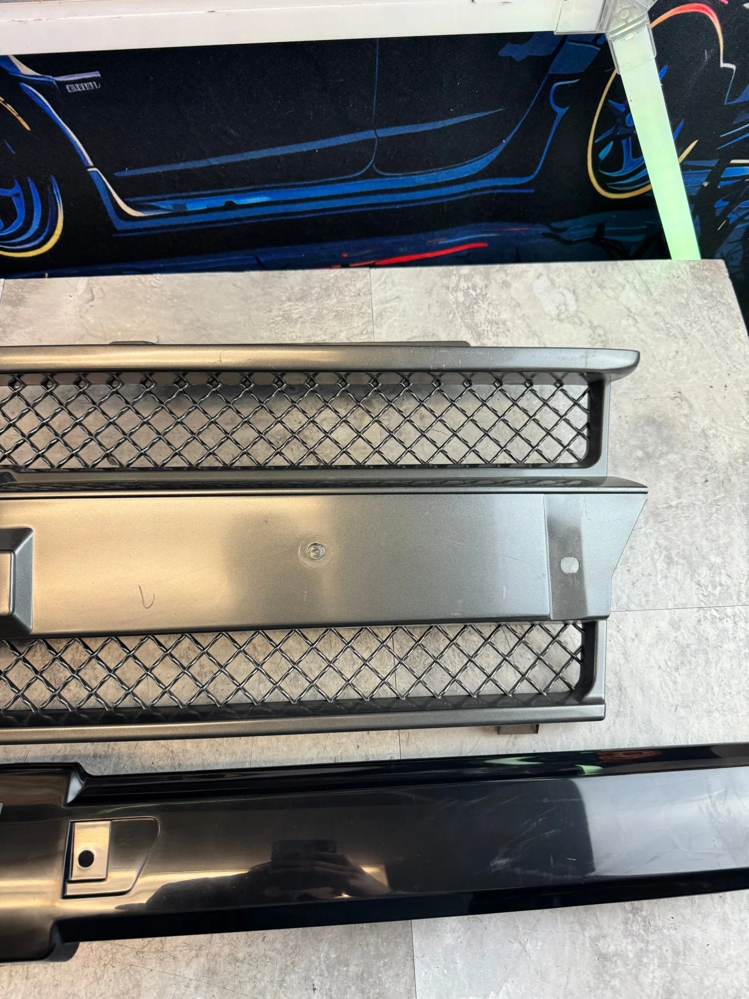 2002-2009 Chevrolet Trailblazer Aftermarket Front Grille Assembly Kit (Strut Wall) - Image 10