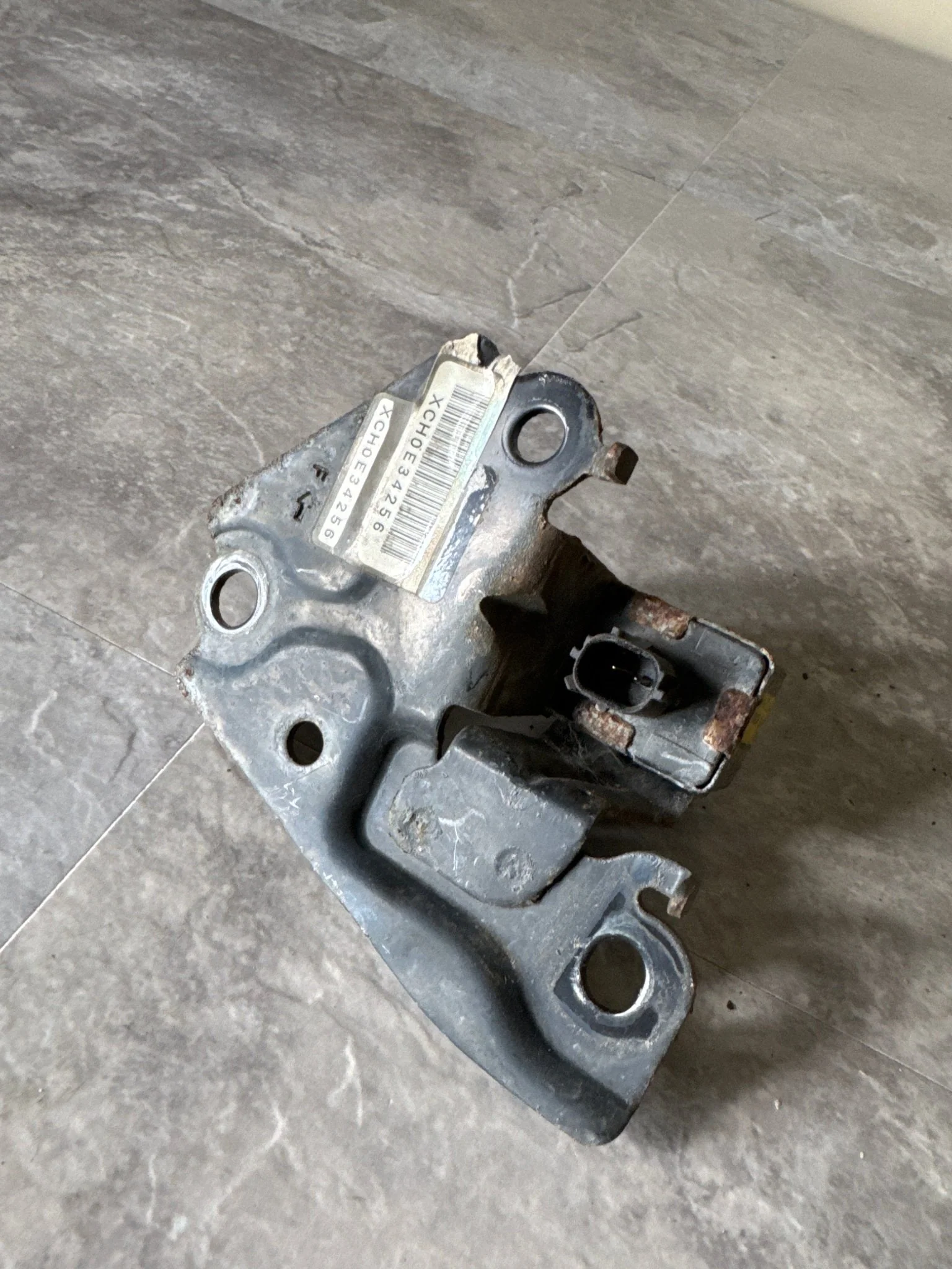 2004 Subaru -05 Sensor Assembly Air Bag Front LH K2-x - Image 2