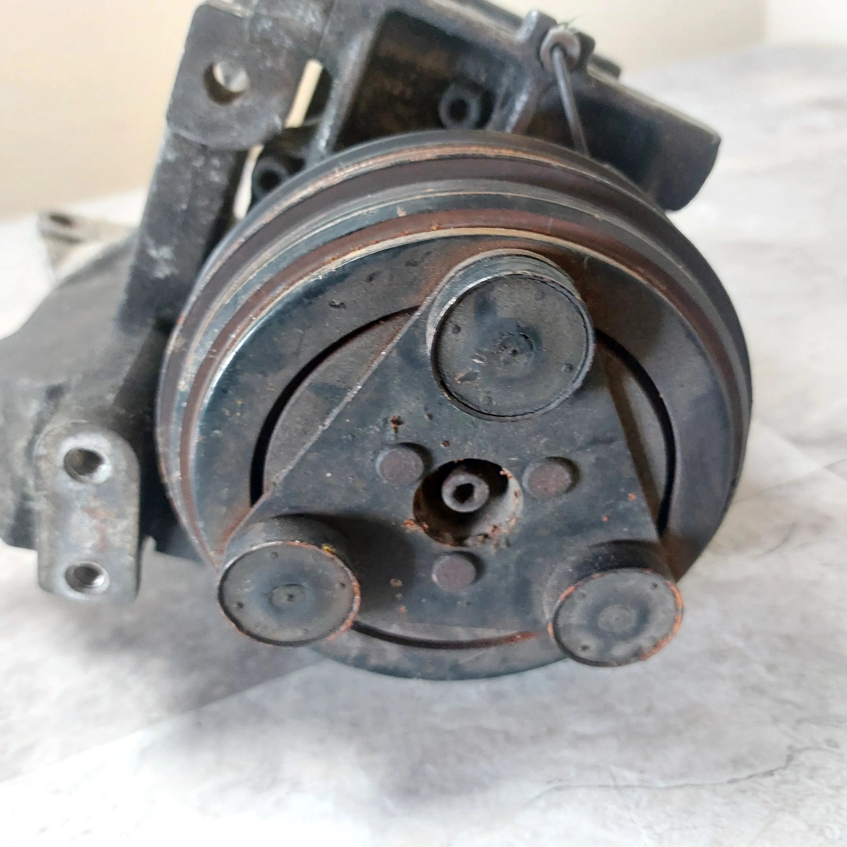 2004-2007 Subaru Impreza WRX AC Compressor M5 - Image 4