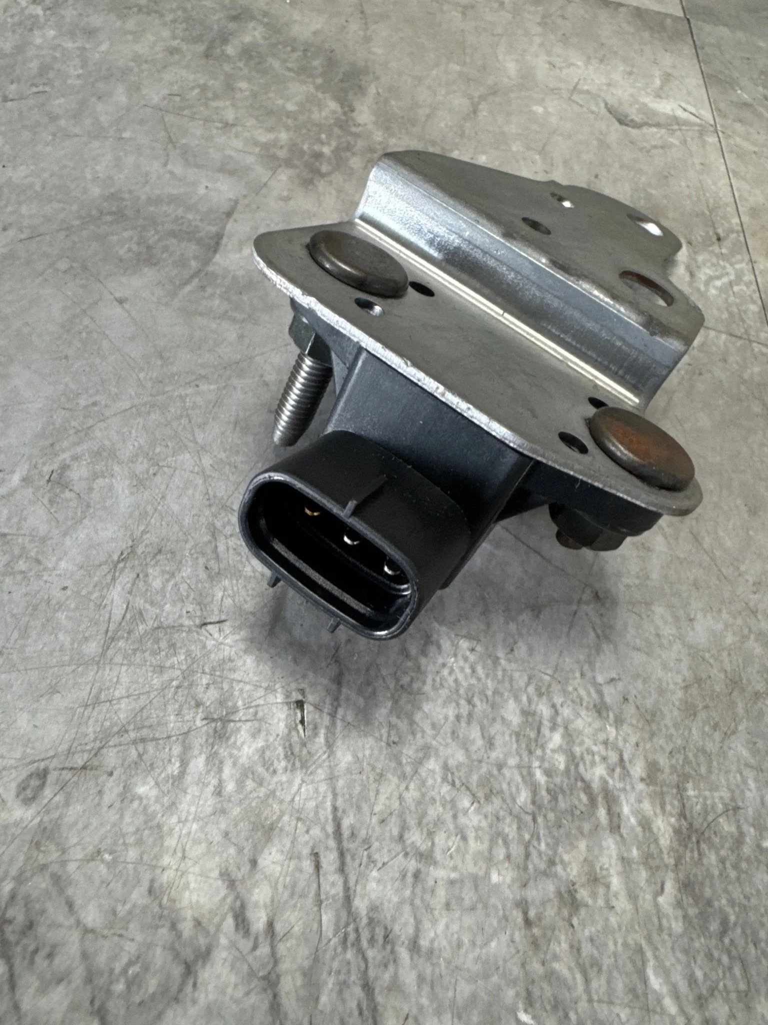 2004-2007 Subaru WRX STi OEM Yaw Rate Sensor Assembly K2-g - Image 2