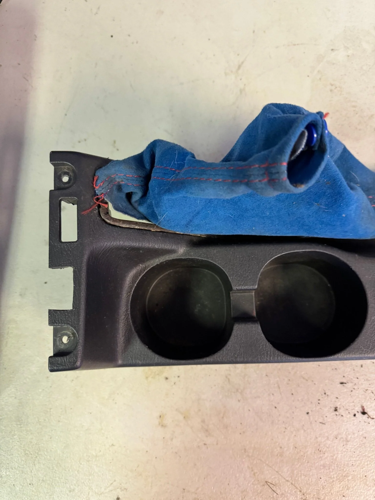 2005-2007 Subaru Impreza WRX STi Center Console E-brake Trim Boot Cup Holder / Y2 - Image 4