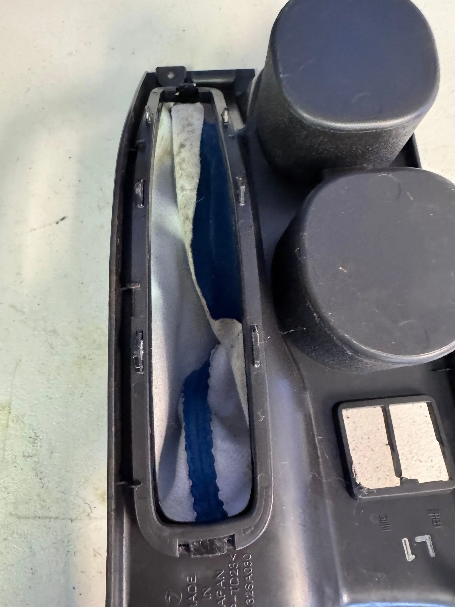 2005-2007 Subaru Impreza WRX STi Center Console E-brake Trim Boot Cup Holder / Y2 - Image 8
