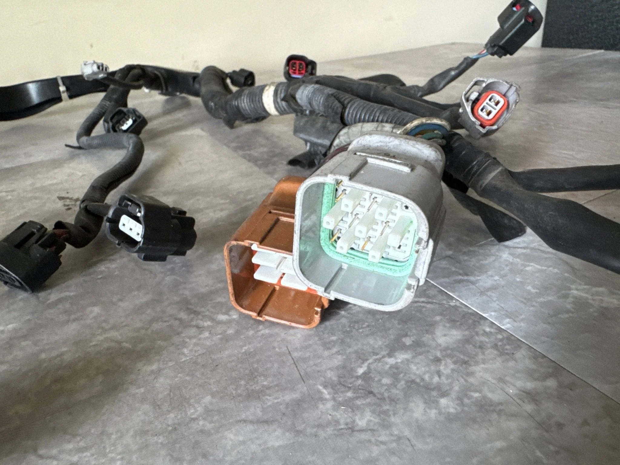 2005 Subaru Impreza WRX Manual OEM Engine Bay Room Wire Harness Wiring K5 - Image 2