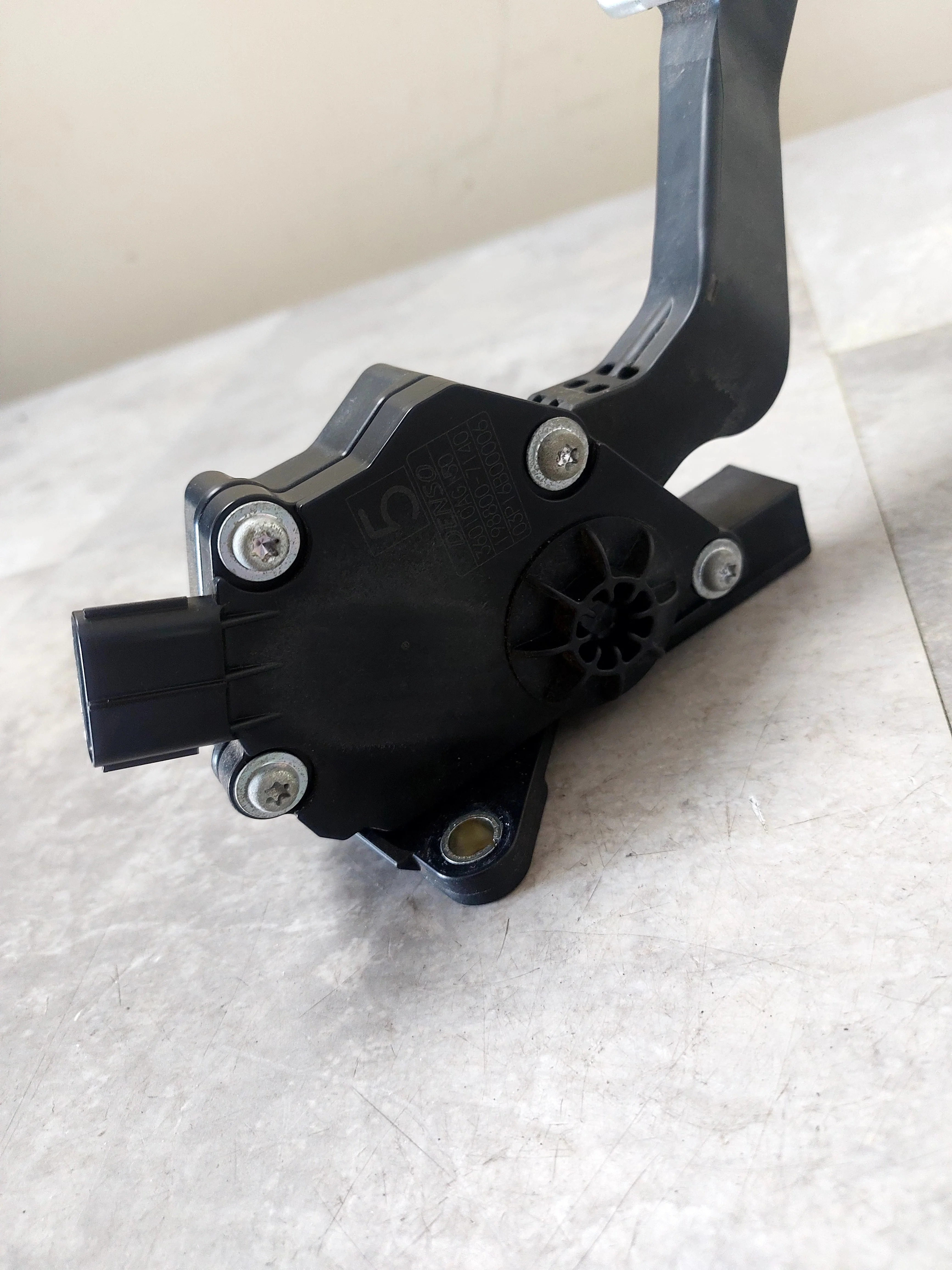 2008-2014 Subaru Impreza WRX STi OEM Pedal Assembly Accelerator y2 - Image 4