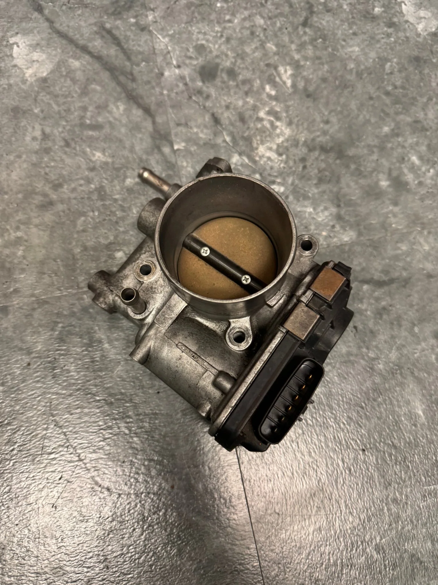 2004-2007 Subaru WRX STi OEM Throttle Body Assembly Y4