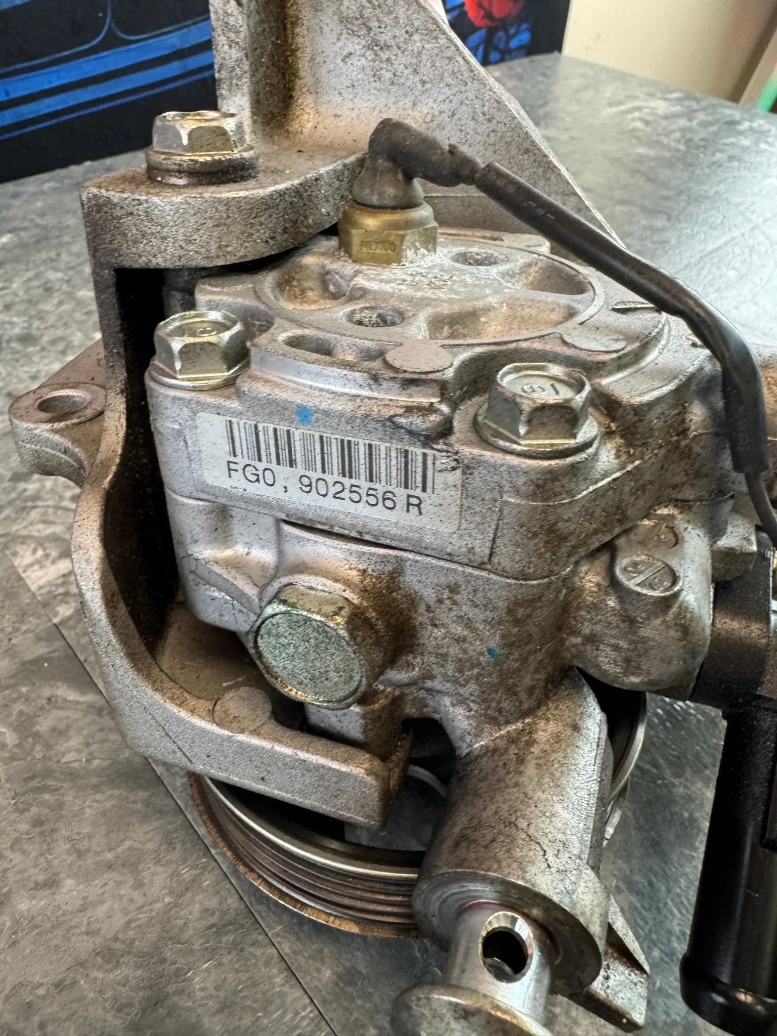 2008- 2021 Subaru WRX STi Power OEM Steering Pump With Bracket KOYO EJ L5 - Image 2
