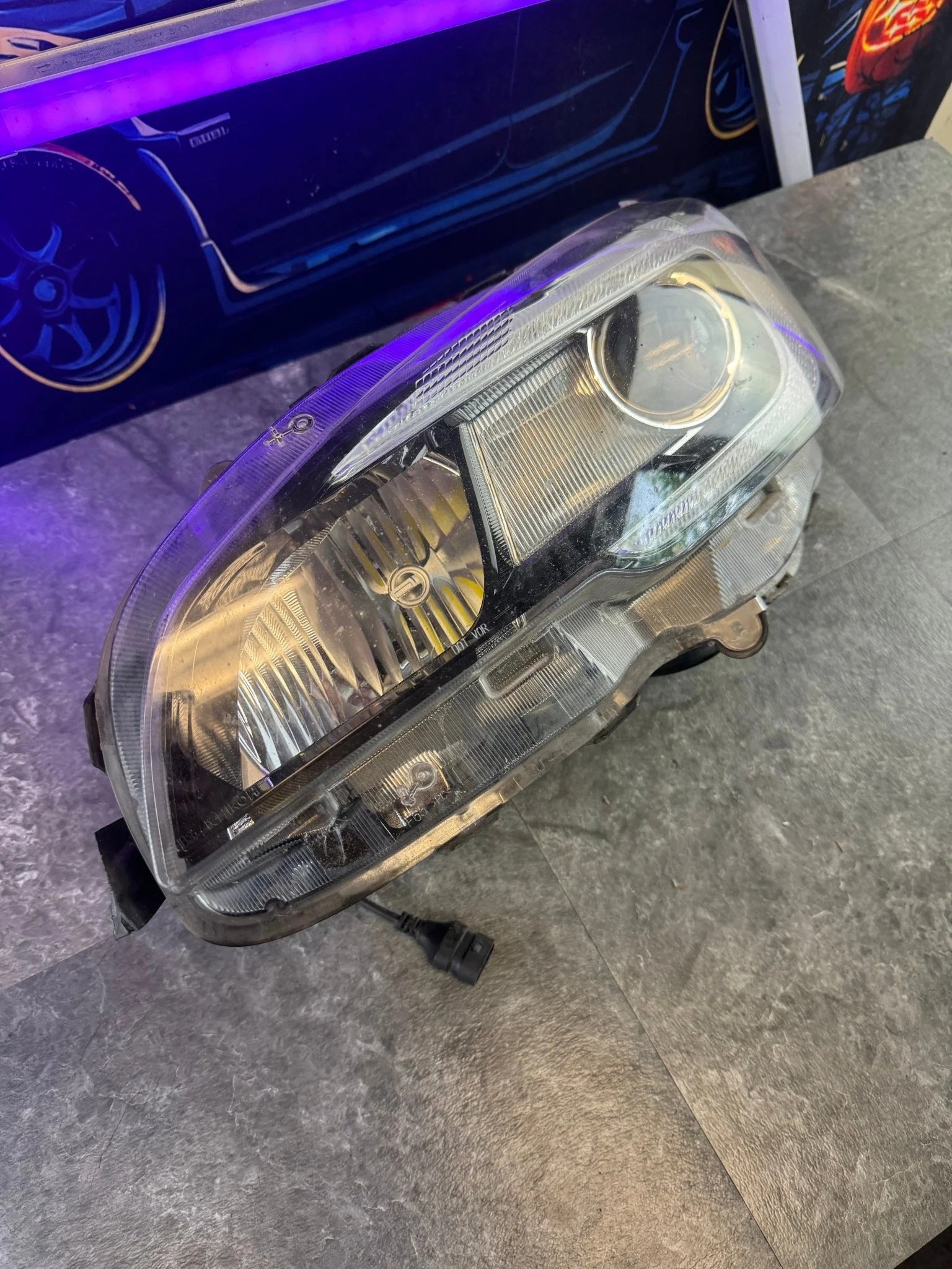 2015-2017 Subaru WRX STi OEM Driver Side Headlight Assembly Damaged For Parts A2 - Image 2