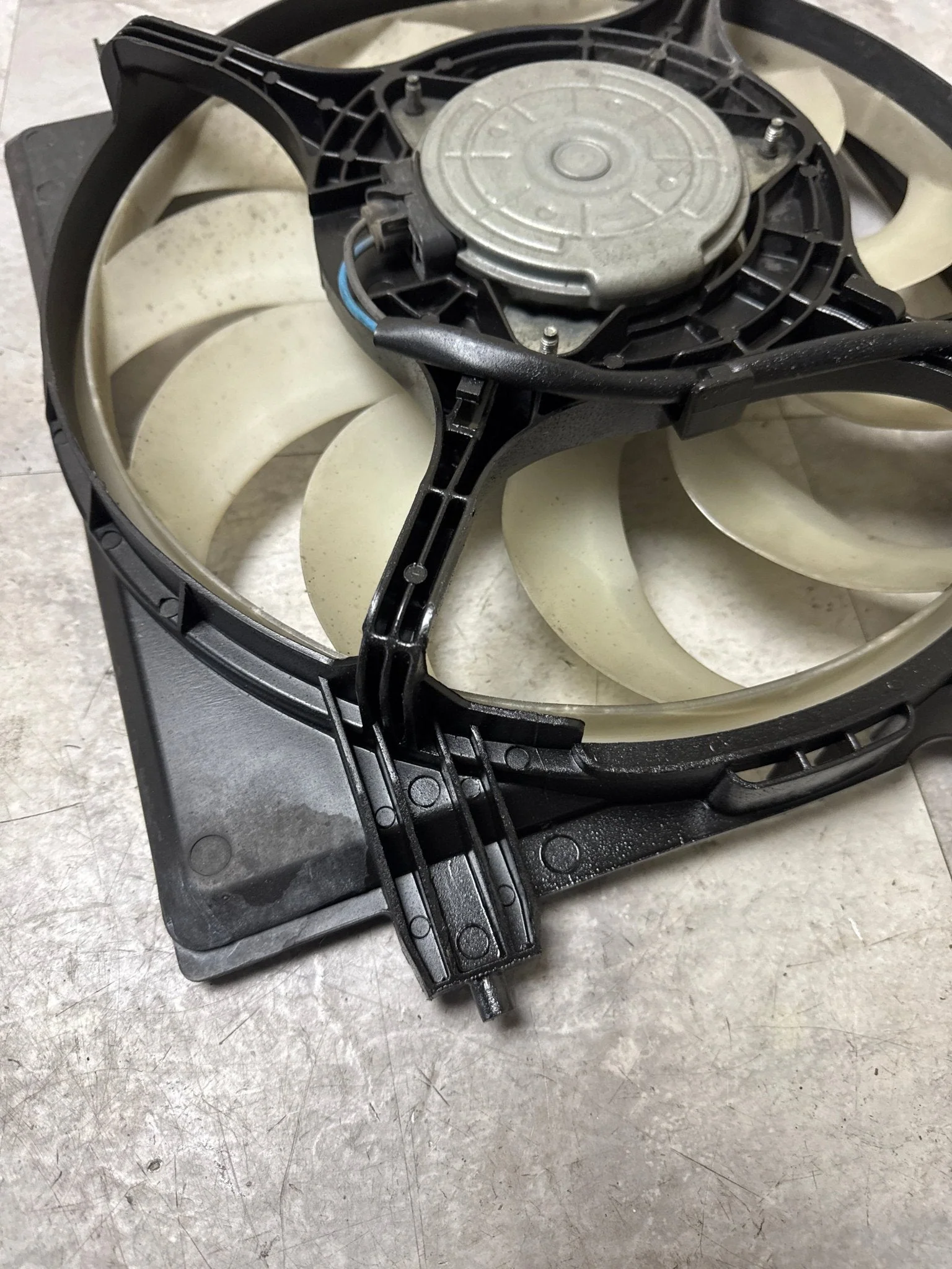 2015-2021 Subaru WRX STi Radiator OEM Cooling Fan Assembly Passenger Right RH Stock | Factory/ L3 - Image 4