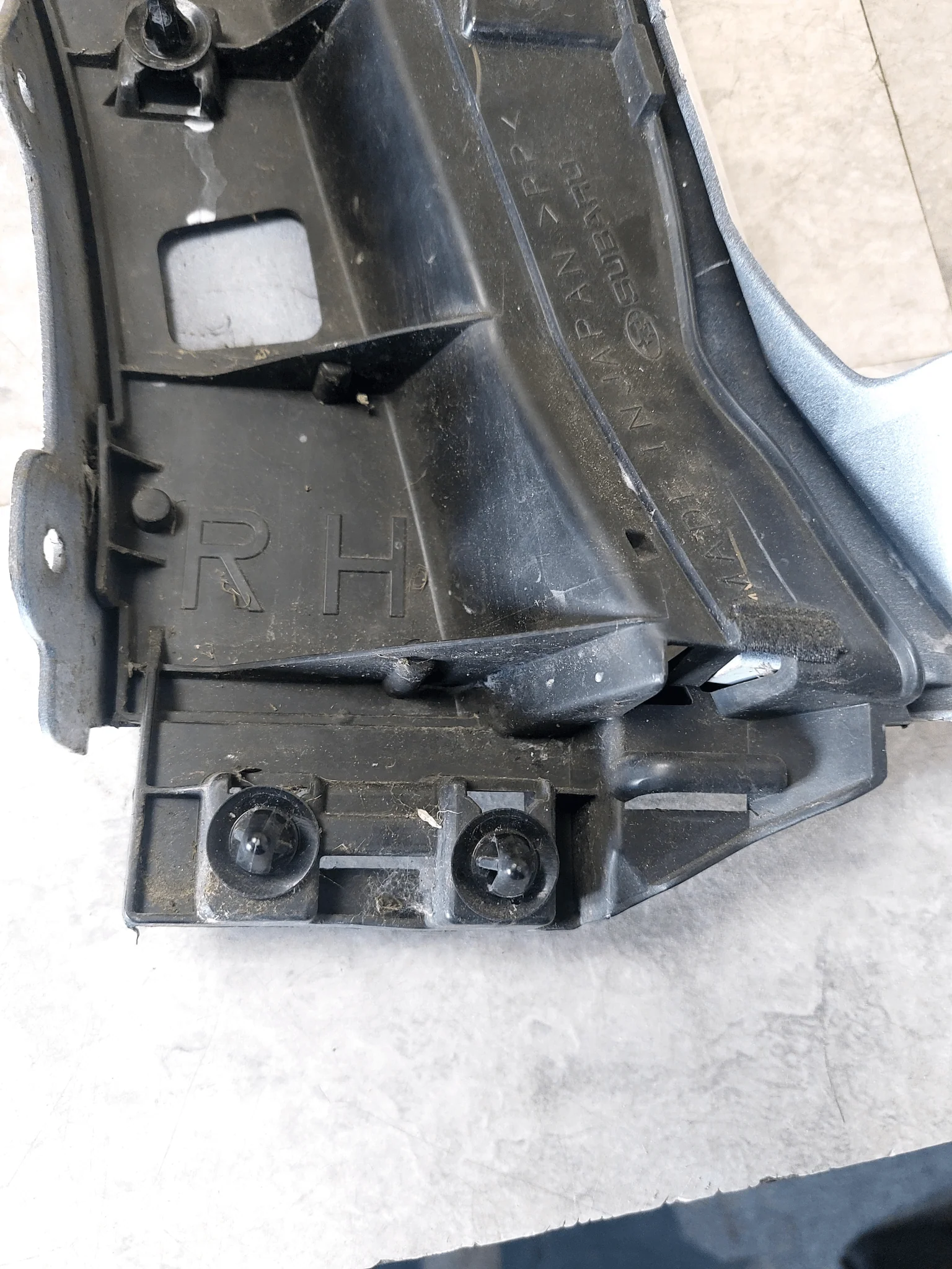2015-2021 Subaru WRX STi OEM RH Fender Garnish CWP - Image 7