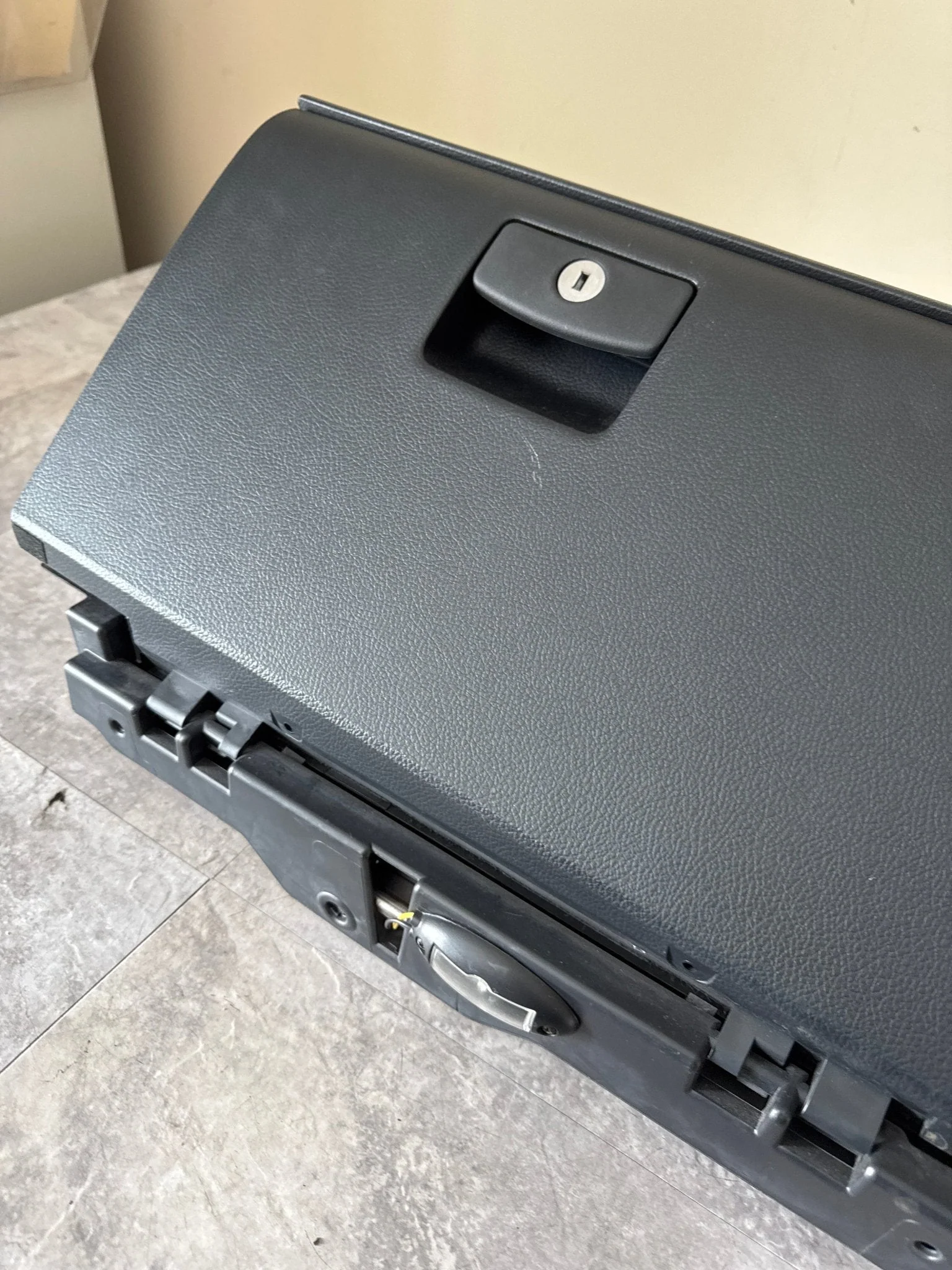 2019-2021 Subaru WRX STi Dashboard OEM Glove BOX Storage Compartment J2 - Image 5