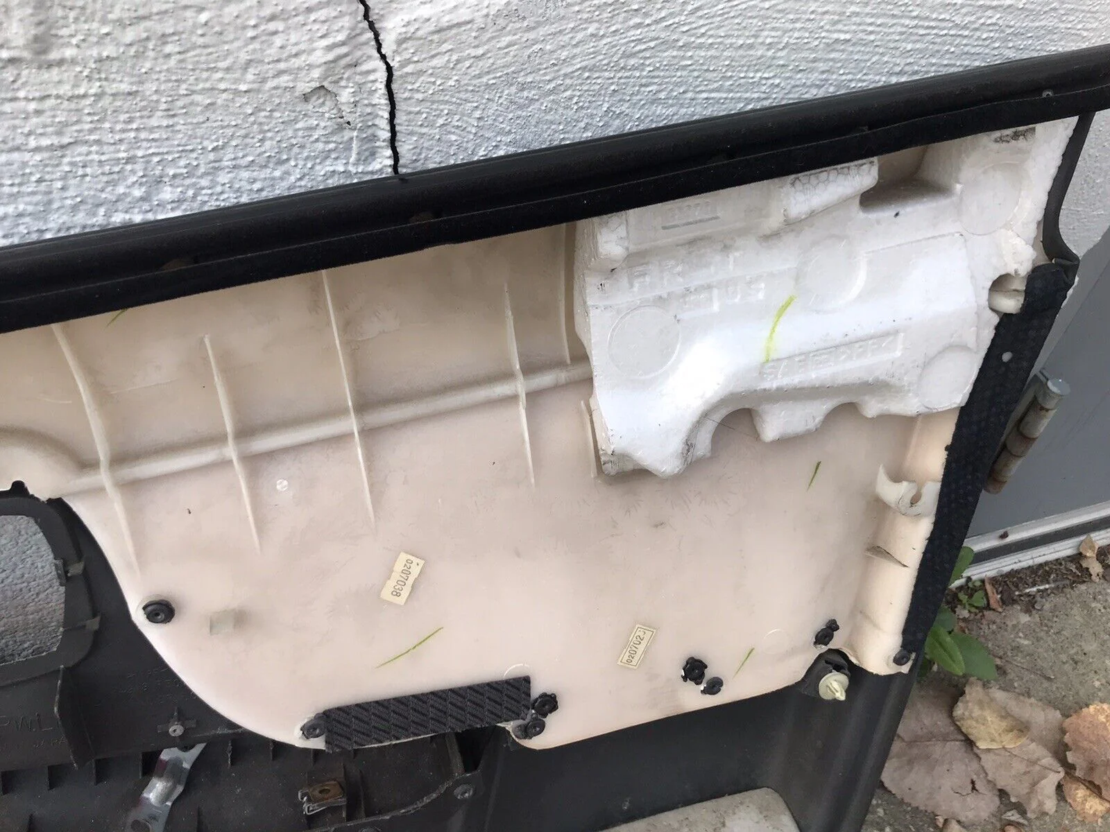 2002-2003 Subaru Impreza WRX Front OEM LH Driver Side Door Panel - Image 9