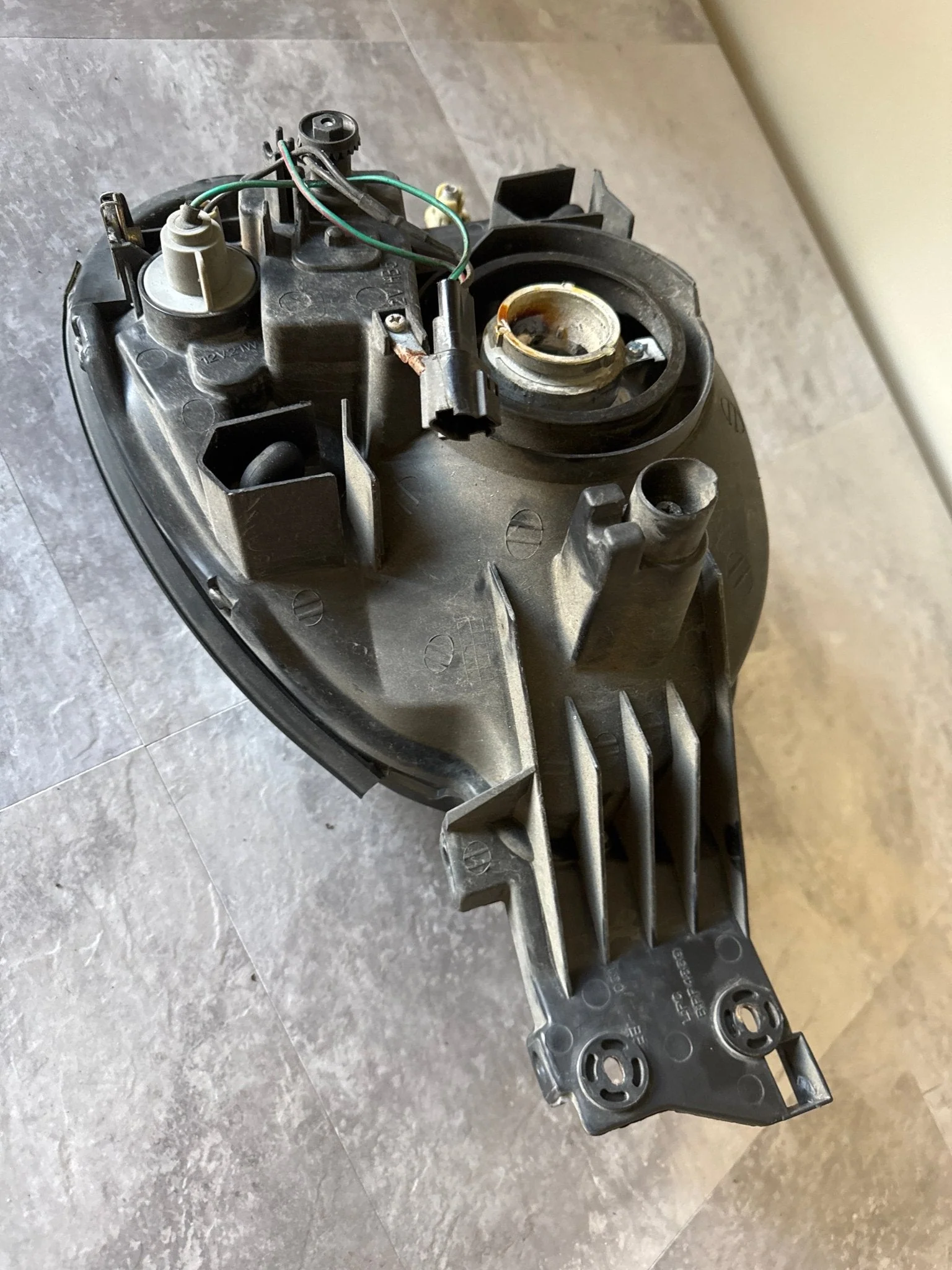 2002-2003 Subaru Impreza WRX RH OEM Passenger Side Headlight Assembly (2) A1 - Image 4
