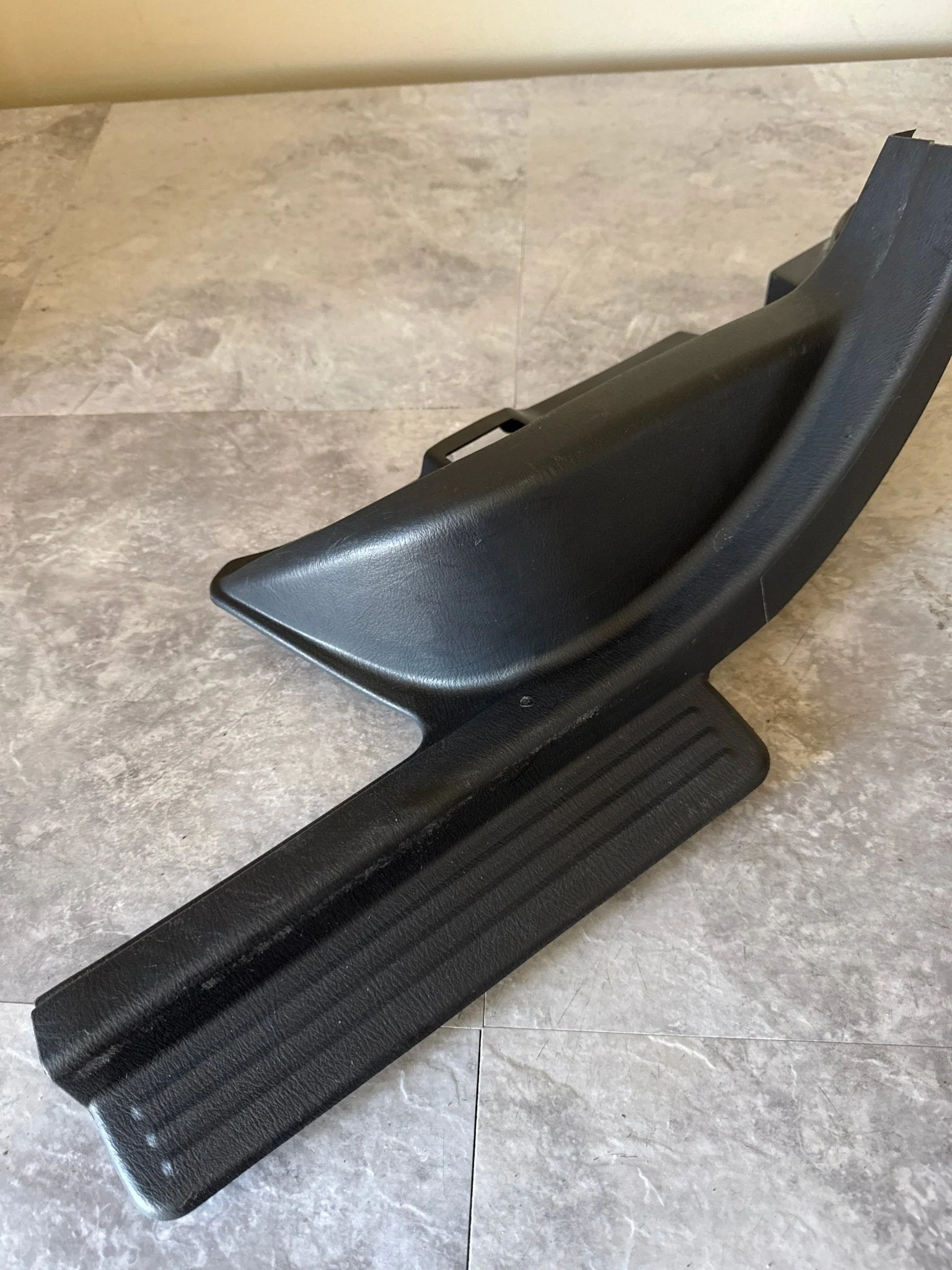 2002-2007 Subaru OEM Impreza/wrx/sti LH Side Rear Door Sill Step Trim (2) M1 - Image 2