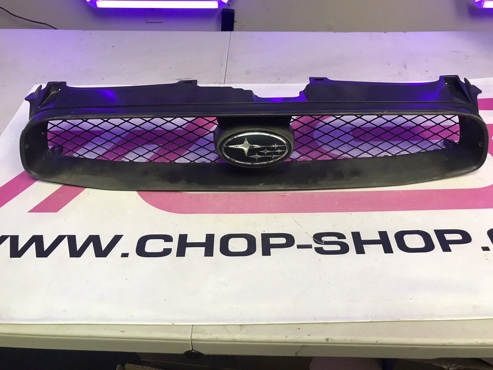 2004-2005 Subaru WRX STi Blobeye OEM Front Grille Assembly