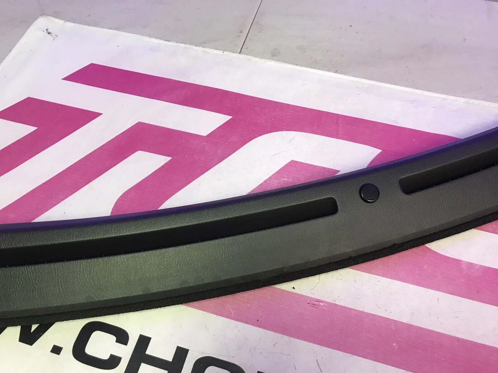 2004-2007 Subaru Impreza WRX STi OEM Interior Front Dash Defrost Vents Trim - Image 3