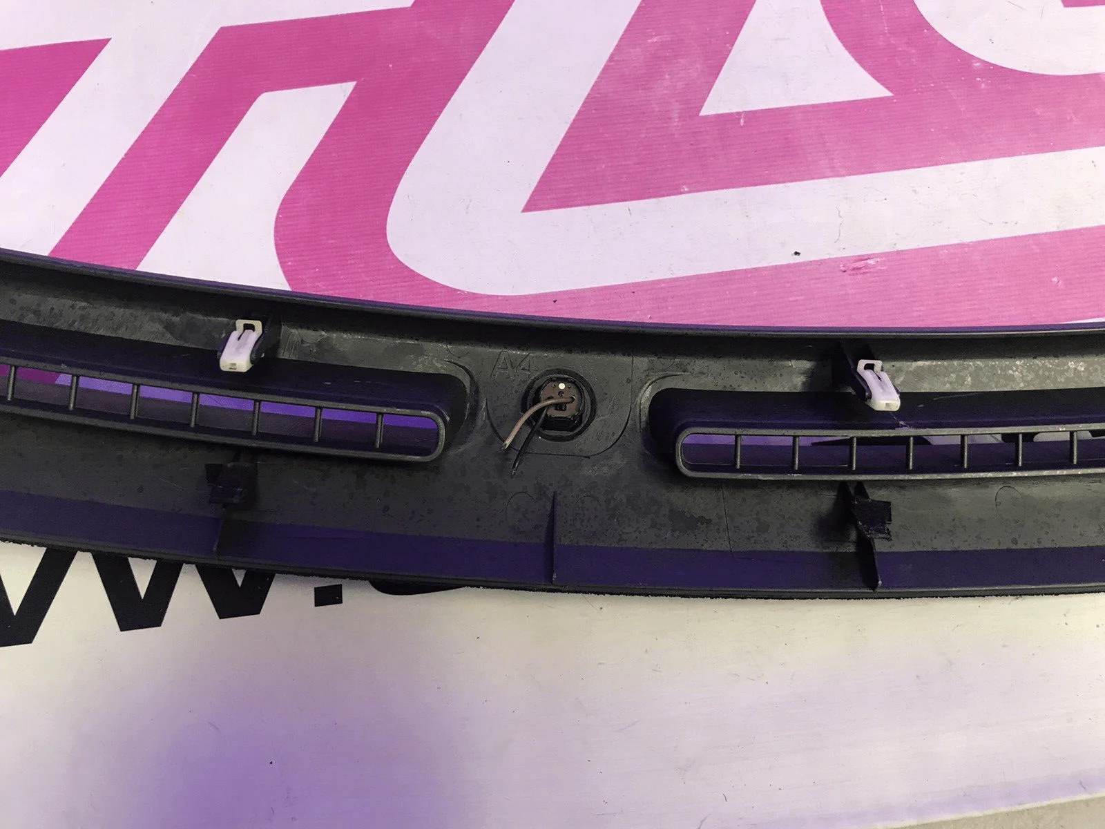 2004-2007 Subaru Impreza WRX STi OEM Interior Front Dash Defrost Vents Trim - Image 7