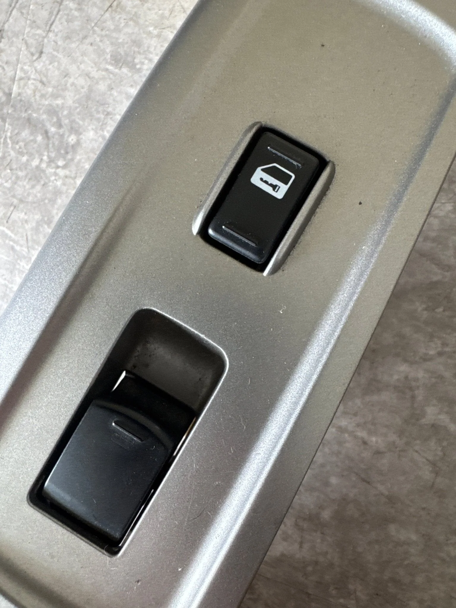 2008-2014 Subaru Impreza WRX STi OEM Front RH Window Switch Panel (08 STi E2 - Image 4