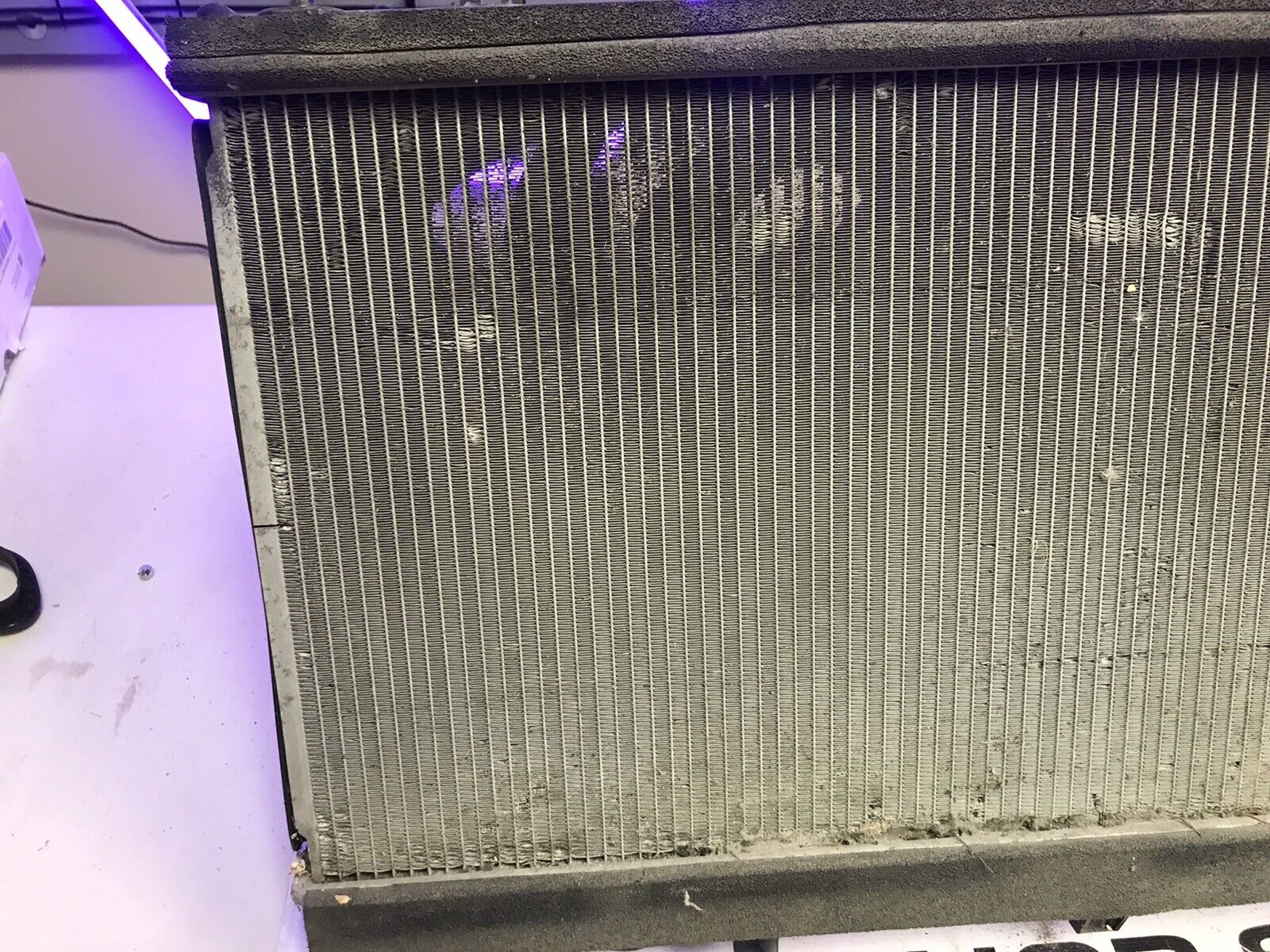 2008-2014 Subaru Impreza WRX STi OEM Radiator Cooling Assy Fans Shroud - Image 4