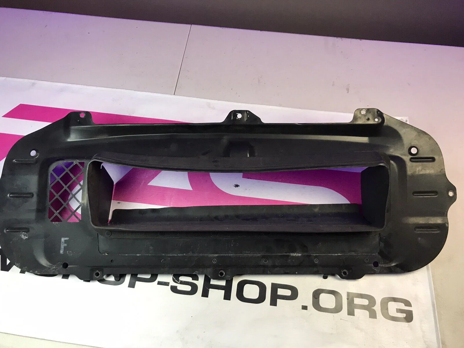 2002-2003 Subaru Impreza WRX Hood OEM Scoop Splitter Assembly - Image 4