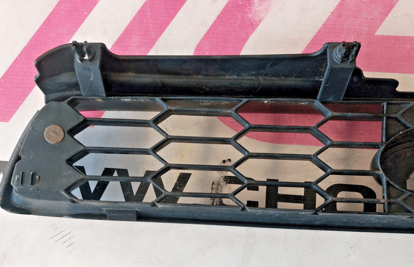 2002-2003 Subaru WRX Front Grille OEM Assembly - Image 8