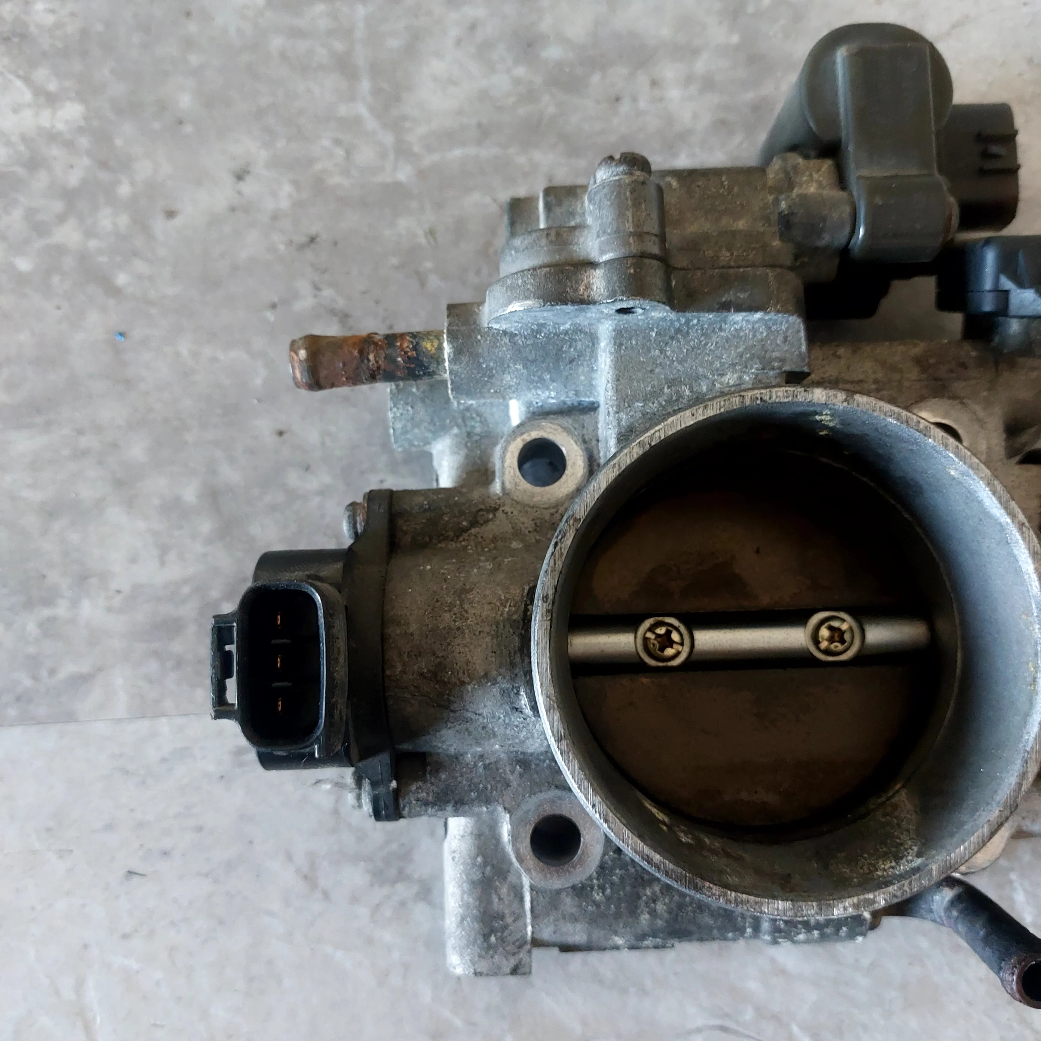 2002-2005 Subaru Impreza WRX Throttle OEM Body Assembly - Image 5