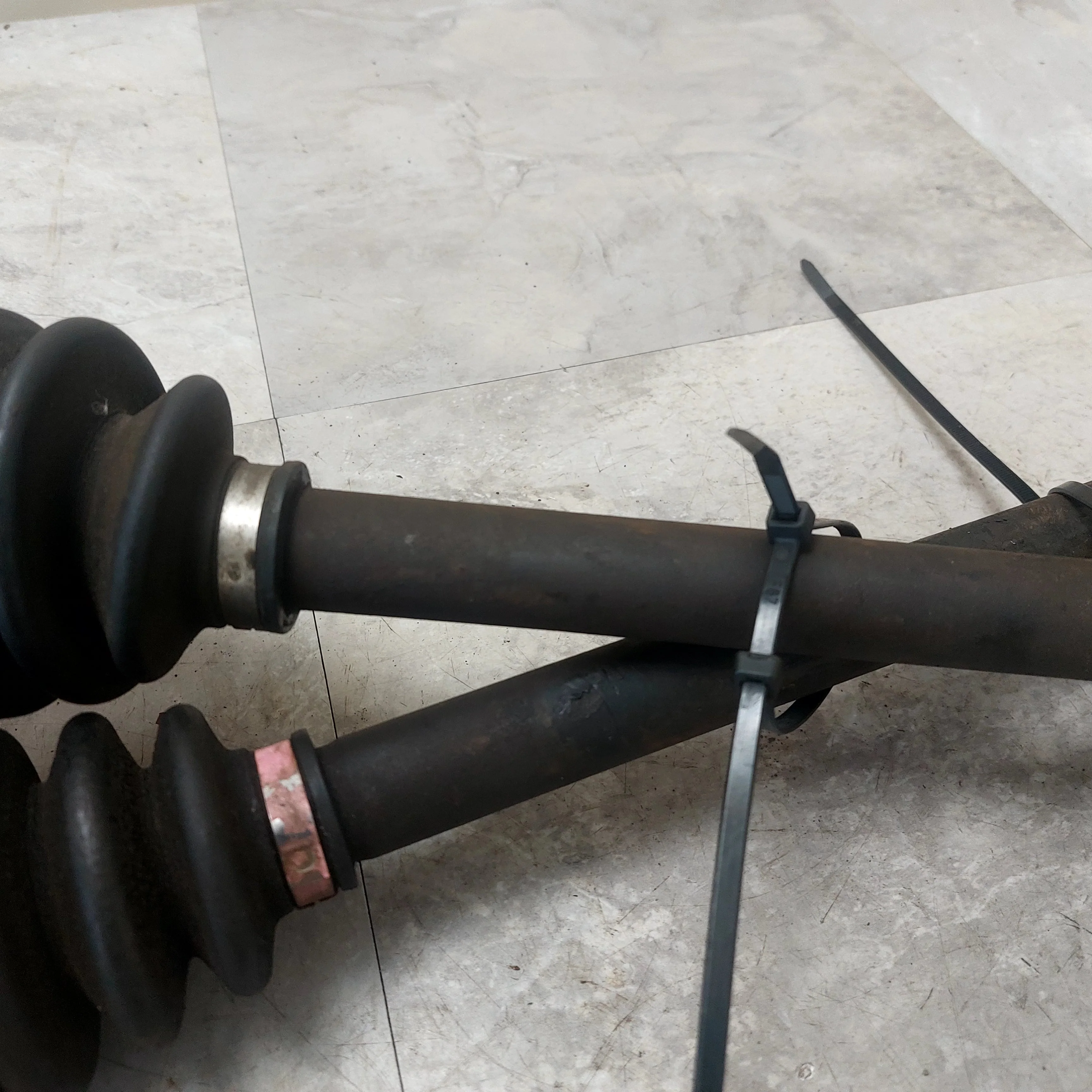 2002-2007 Subaru Impreza WRX Rear OEM Axle Pair LH RH - Image 3
