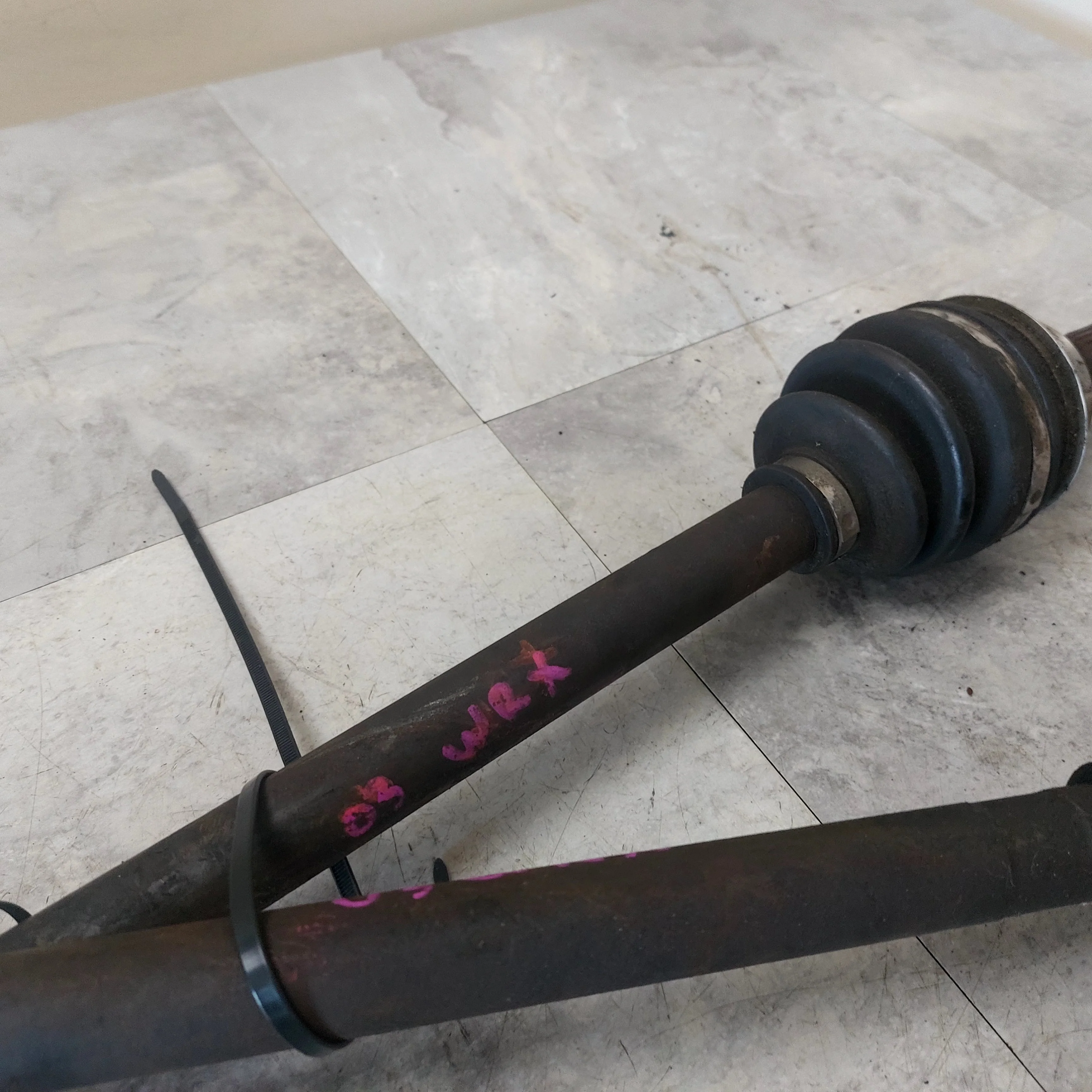 2002-2007 Subaru Impreza WRX Rear OEM Axle Pair LH RH - Image 4