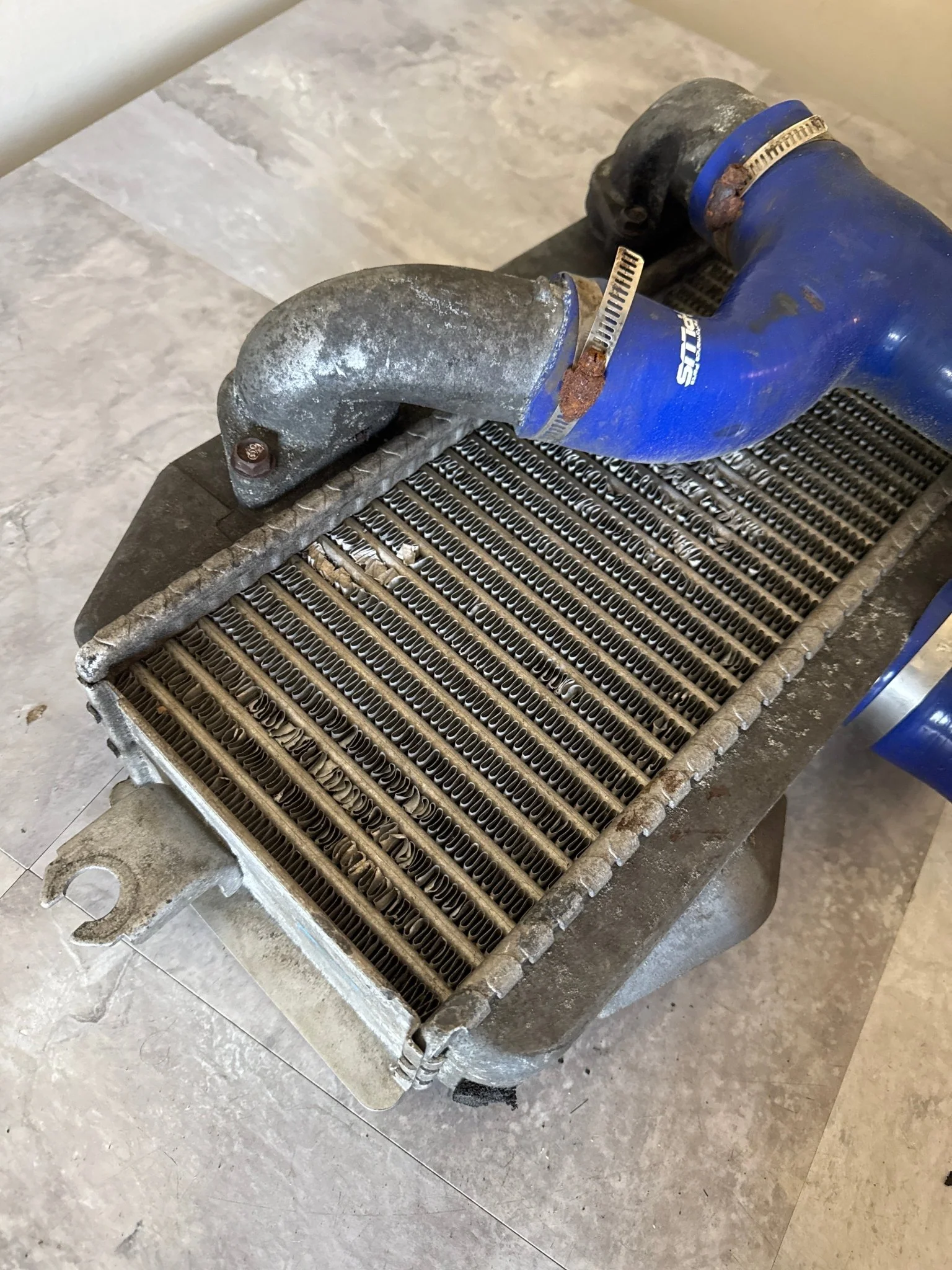 2002-2007 Subaru Impreza WRX Top OEM Mount Intercooler H4 - Image 2
