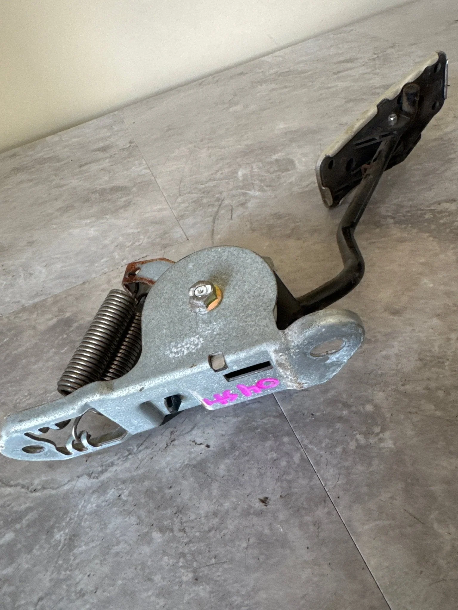 2004-2006 Subaru Impreza WRX STi OEM Gas Pedal Assembly (04 STi - Image 3