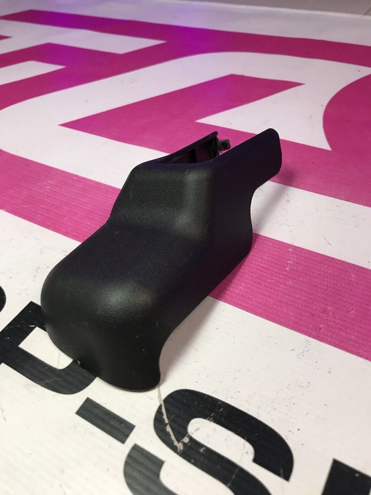 2004-2007 Subaru Seat Track Cover OEM LH Outer Impreza/wrx/sti/outback K2-e