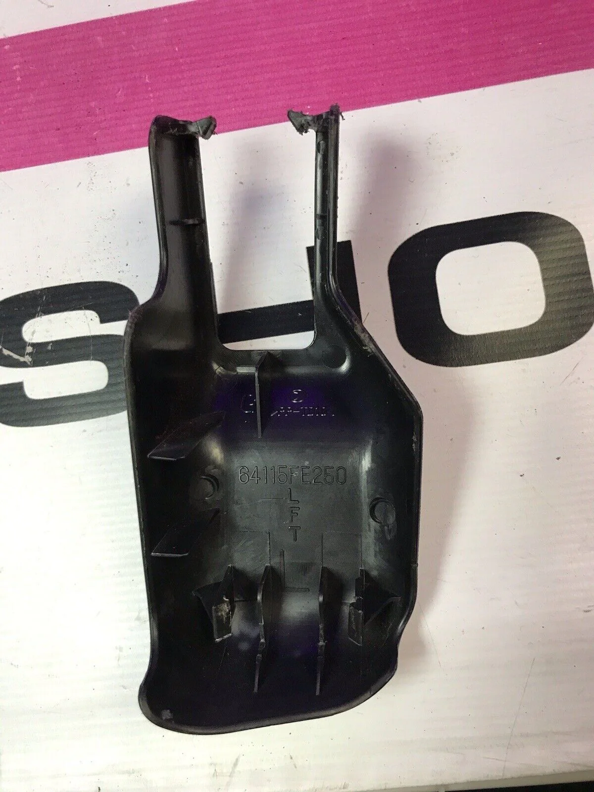 2004-2007 Subaru Seat Track Cover OEM LH Outer Impreza/wrx/sti/outback K2-e - Image 3