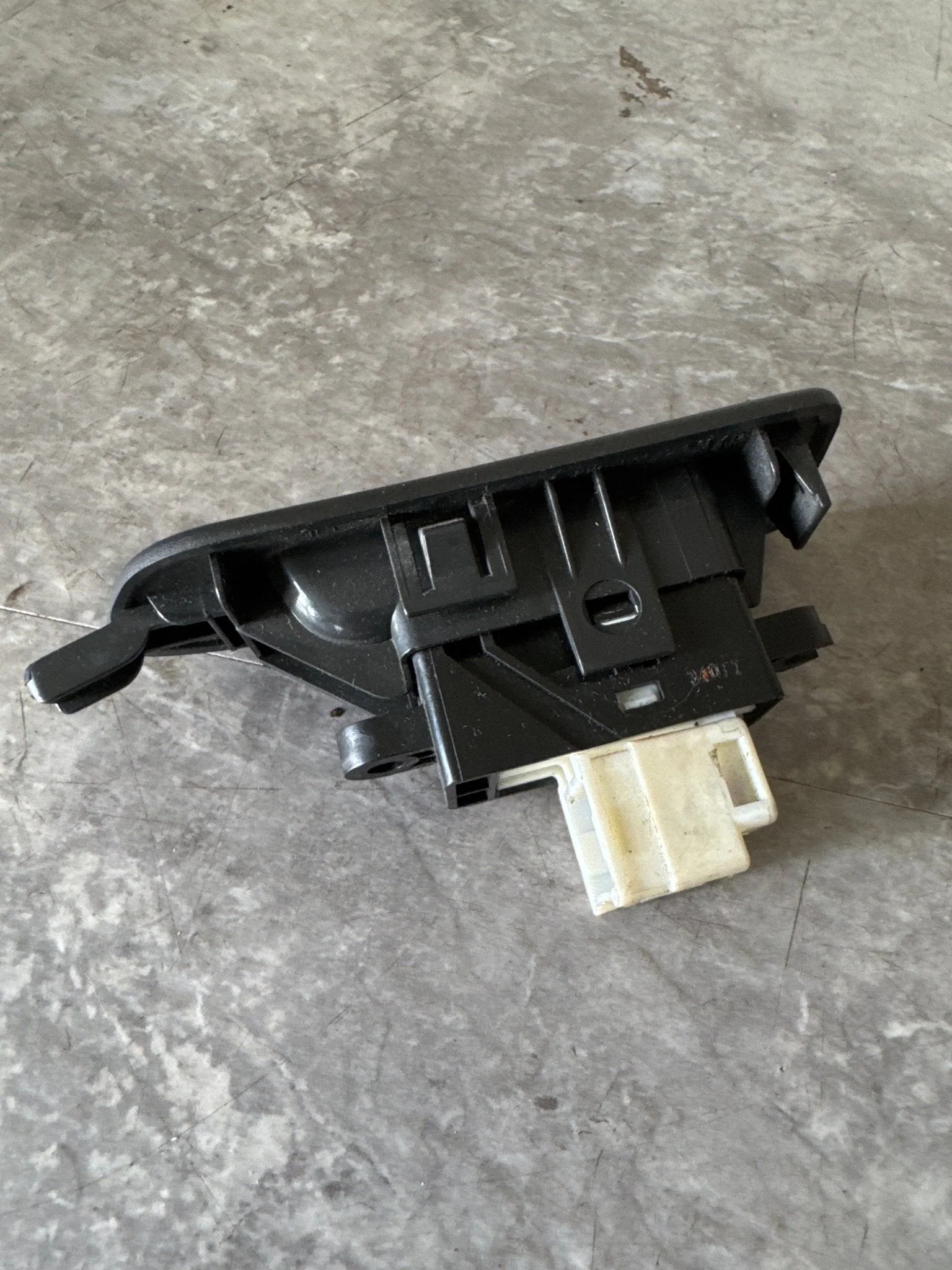 2002-2007 Subaru Impreza Rear LH OEM Driver Side Window Switch (04 STi J3 - Image 3
