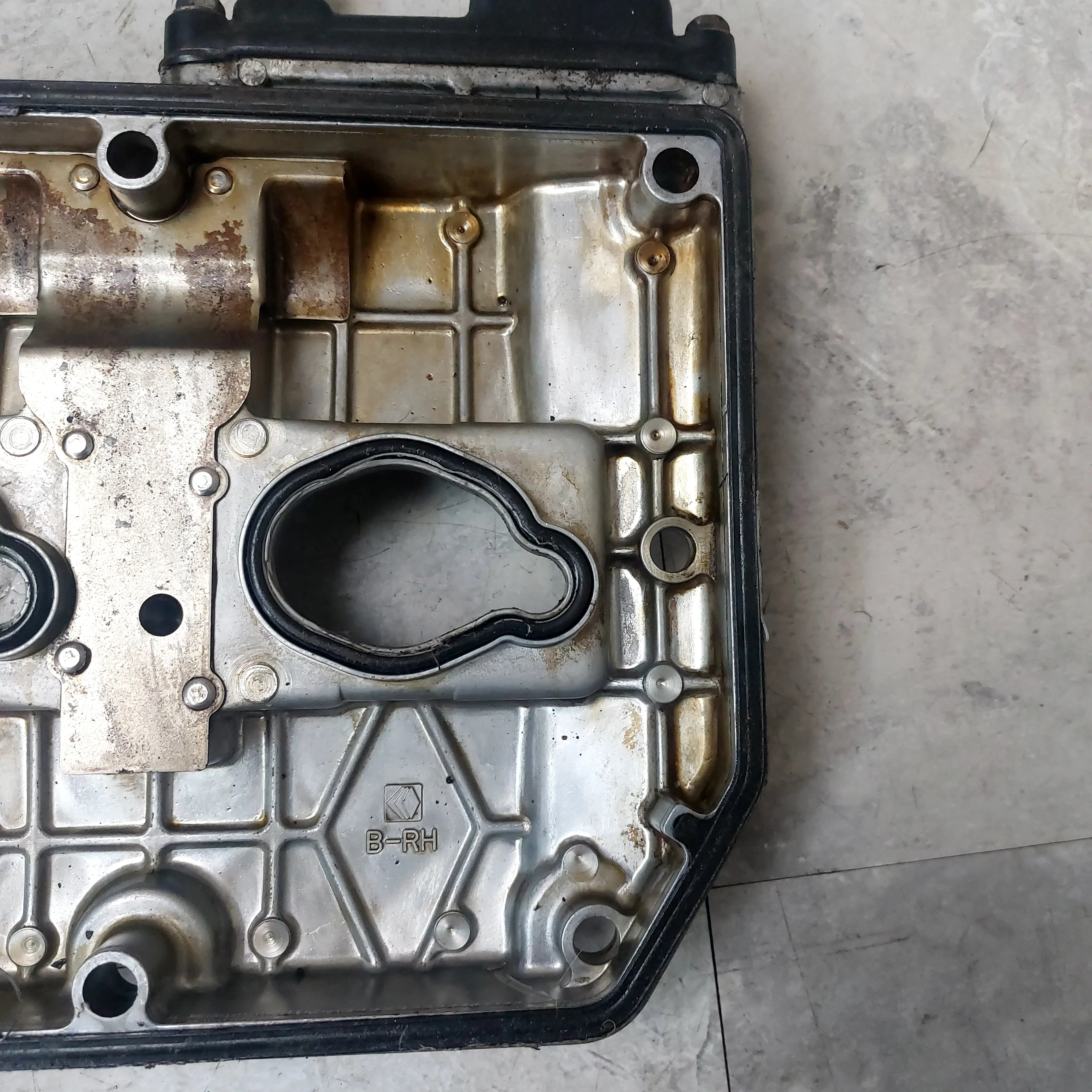 2002-2005 Subaru WRX Valve Cover OEM RH Pass Side Ej205 68T-R - Image 7