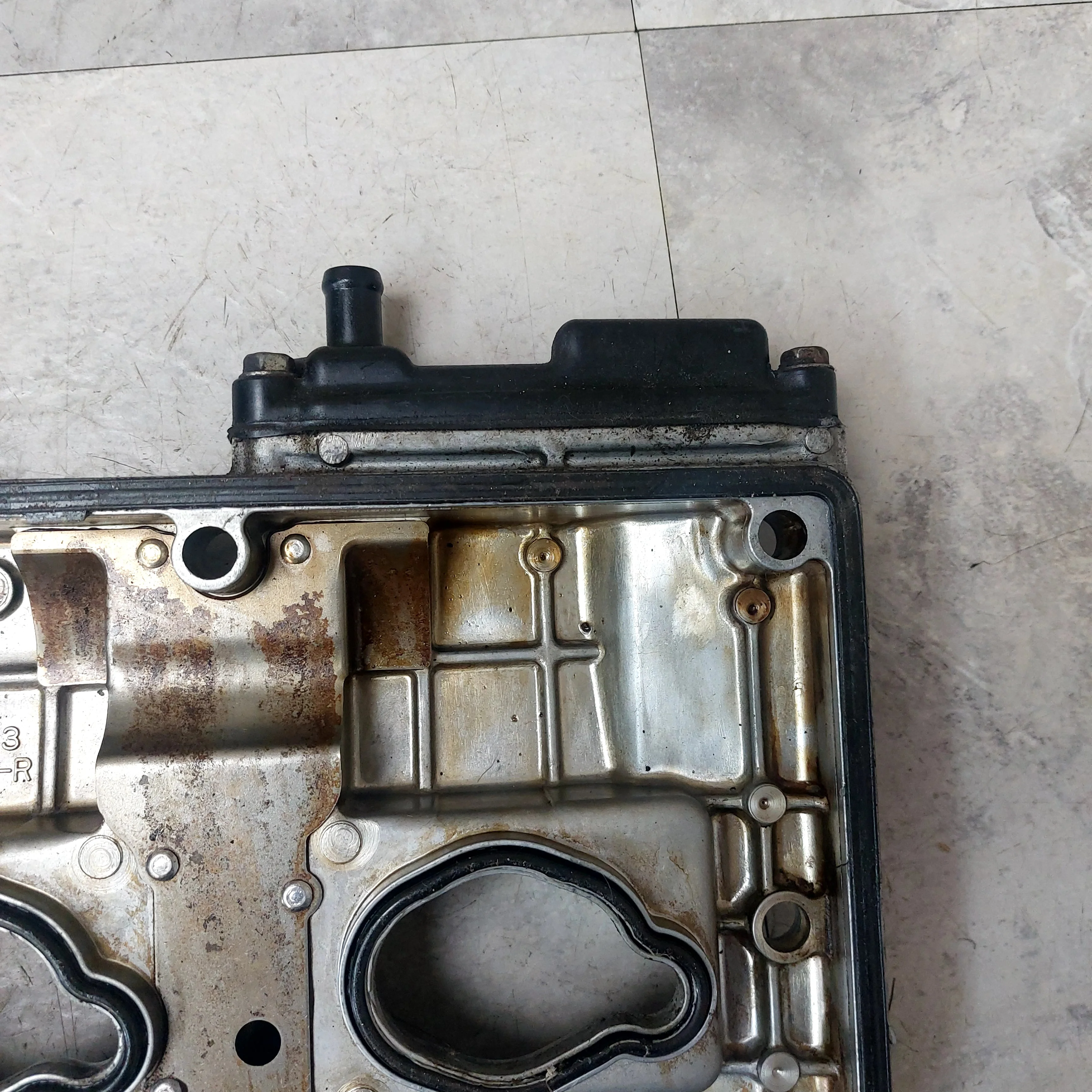 2002-2005 Subaru WRX Valve Cover OEM RH Pass Side Ej205 68T-R - Image 9