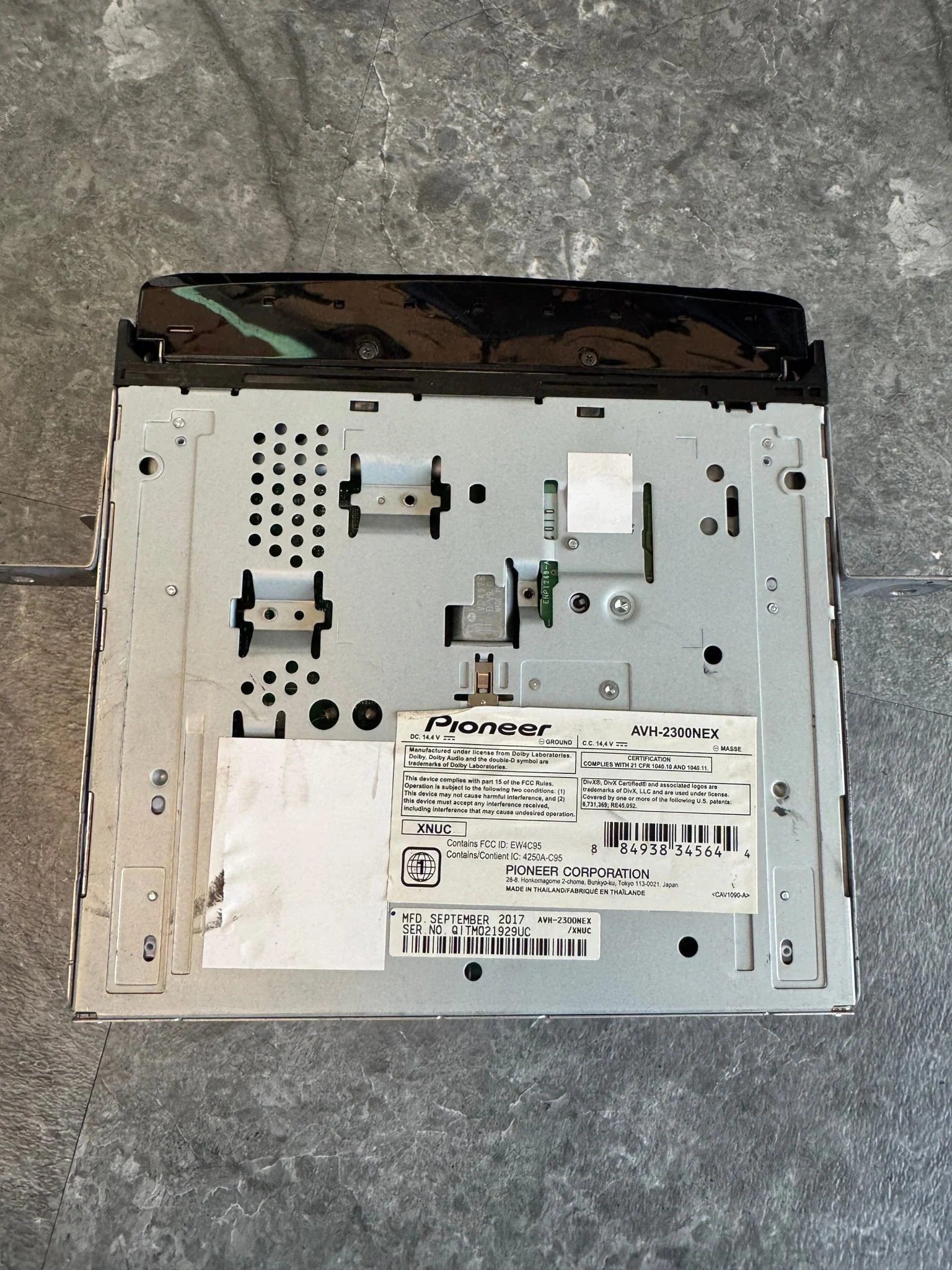 Pioneer AVH-2300NEX Double Din Headunit Radio Assembly Subaru Bracket B5 - Image 4