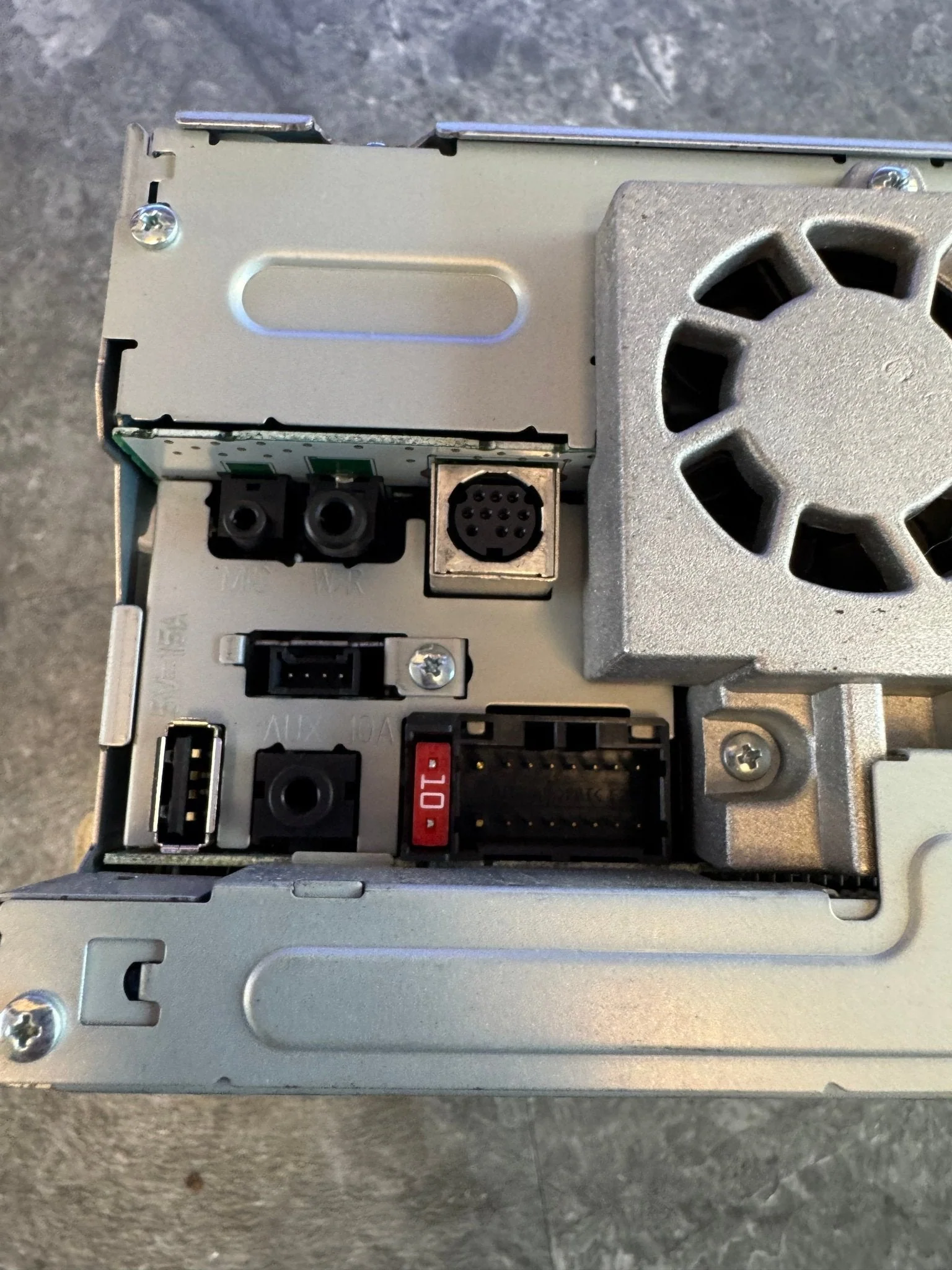 Pioneer AVH-2300NEX Double Din Headunit Radio Assembly Subaru Bracket B5 - Image 7
