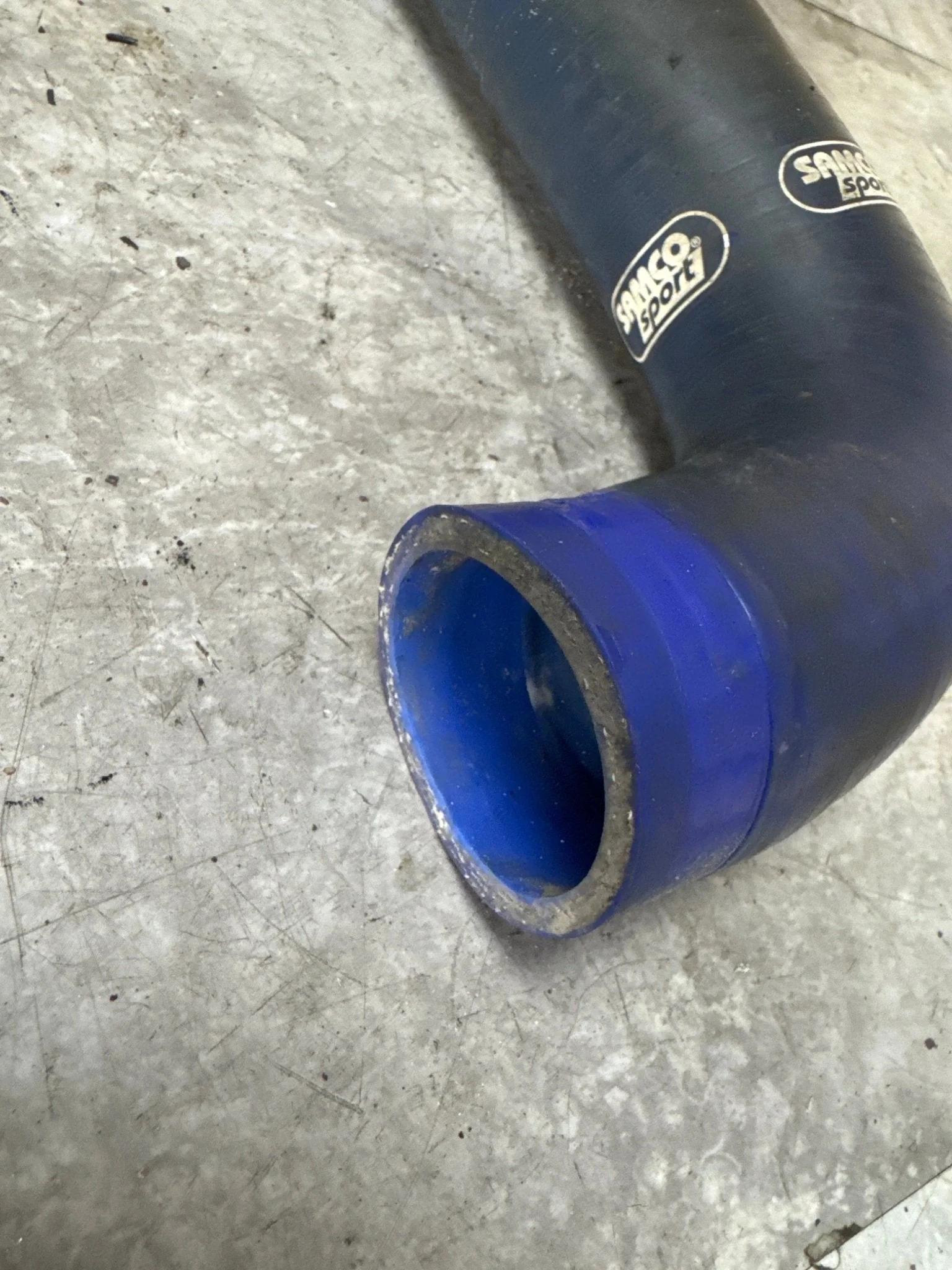 2002-2007 Subaru WRX STi Samco Upper Radiator Hose Blue - / G4 - Image 4