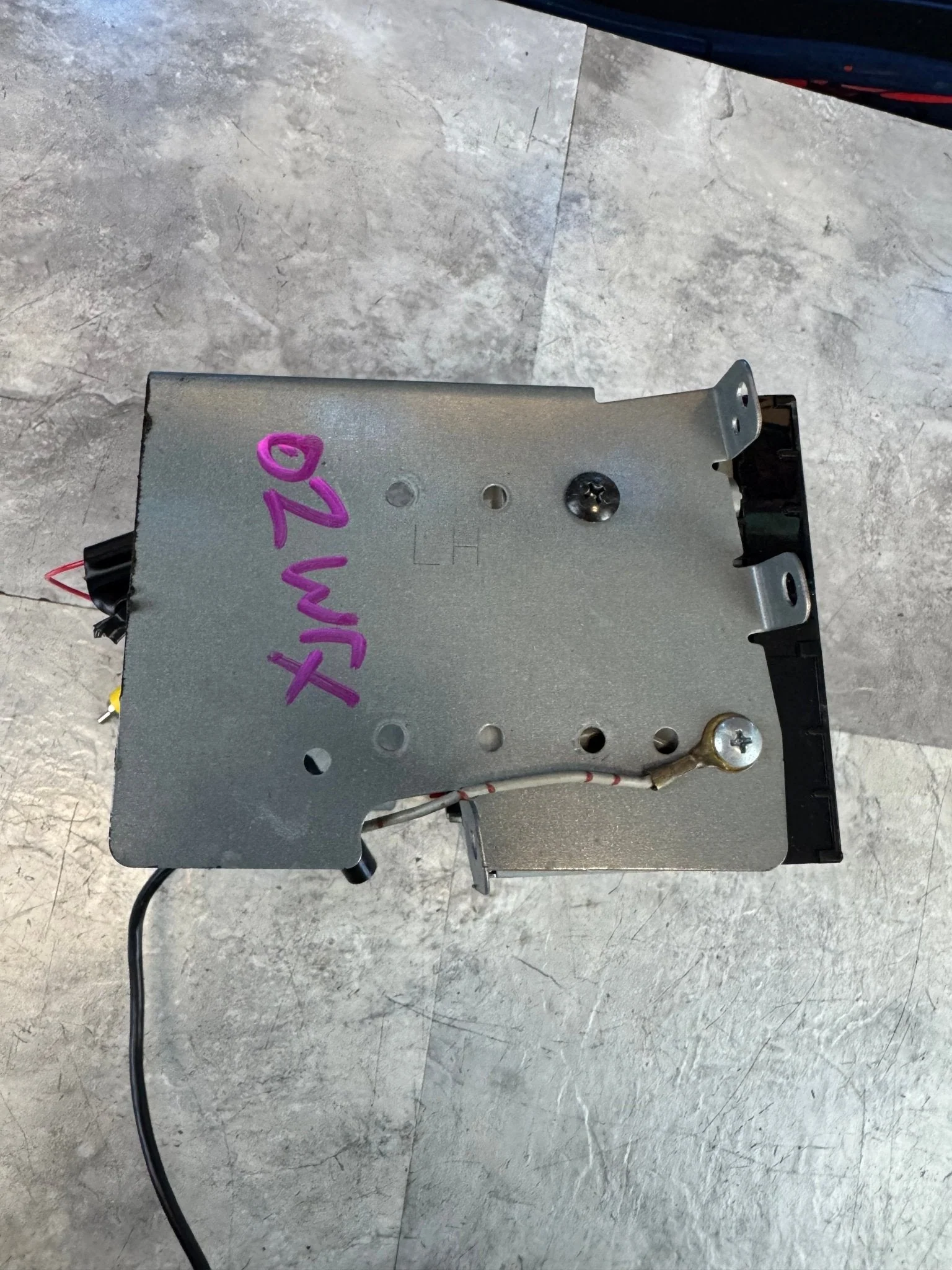 Subaru JVC KW-M750BT Double Din Headunit / B5 - Image 11