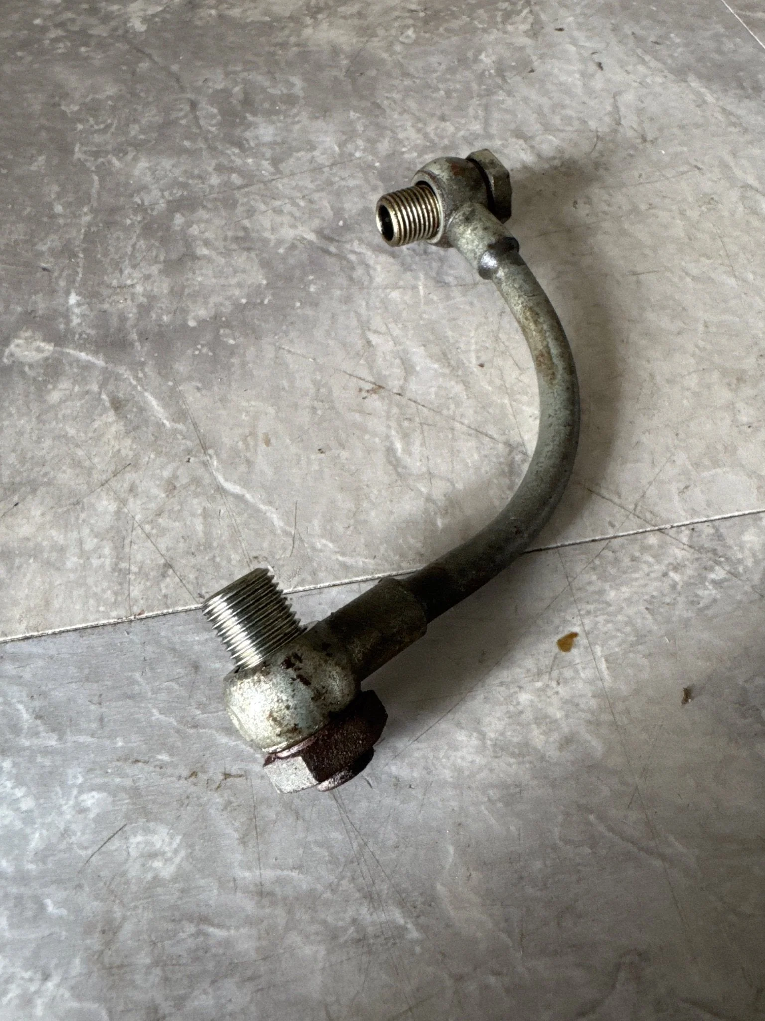 Subaru OEM Cylinder Head Oil Line G2 - Image 3