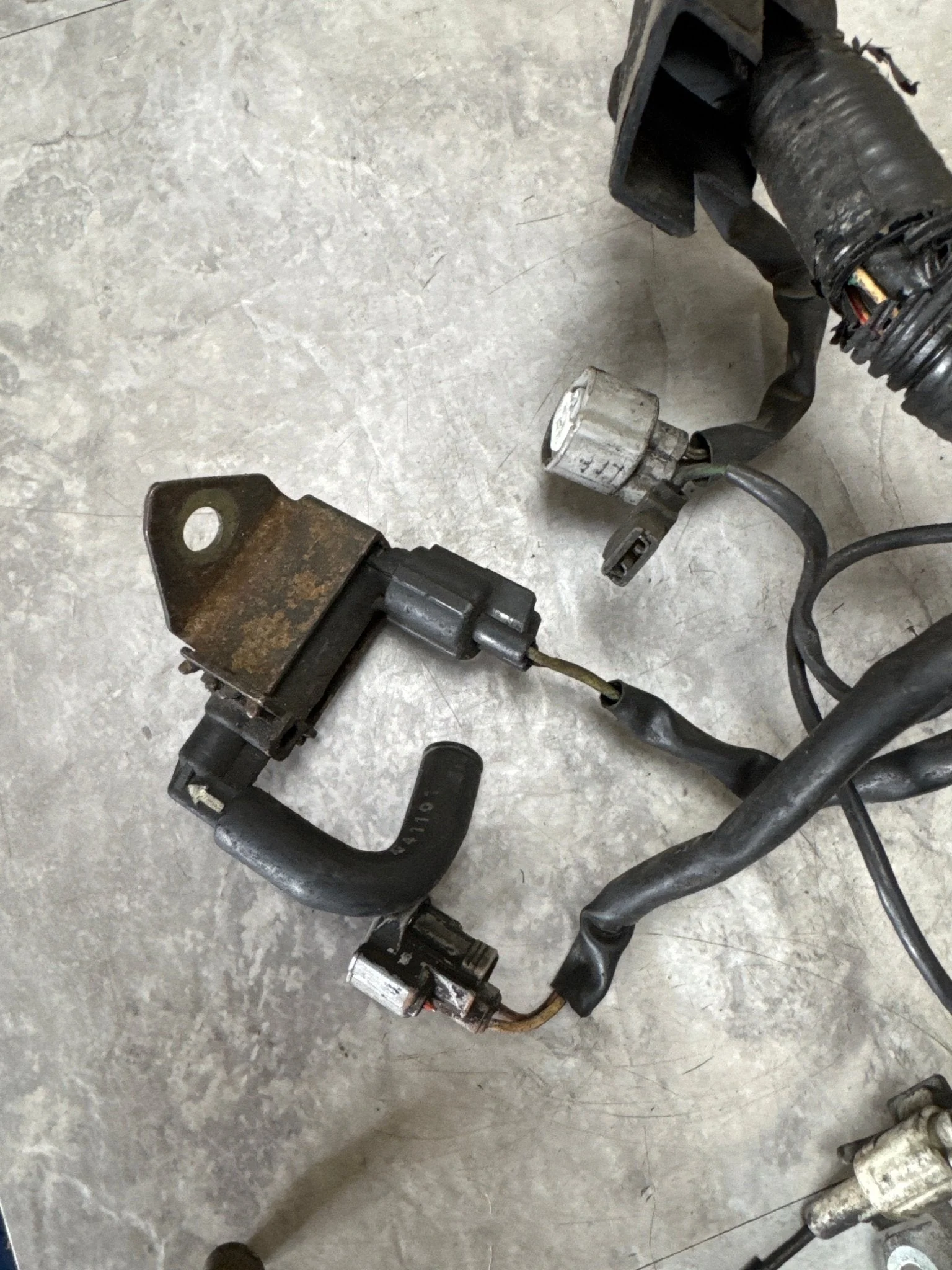 2004-2005 Subaru STi Forester Baja OEM Engine Wiring Harness / XT / Turbo K5 - Image 3