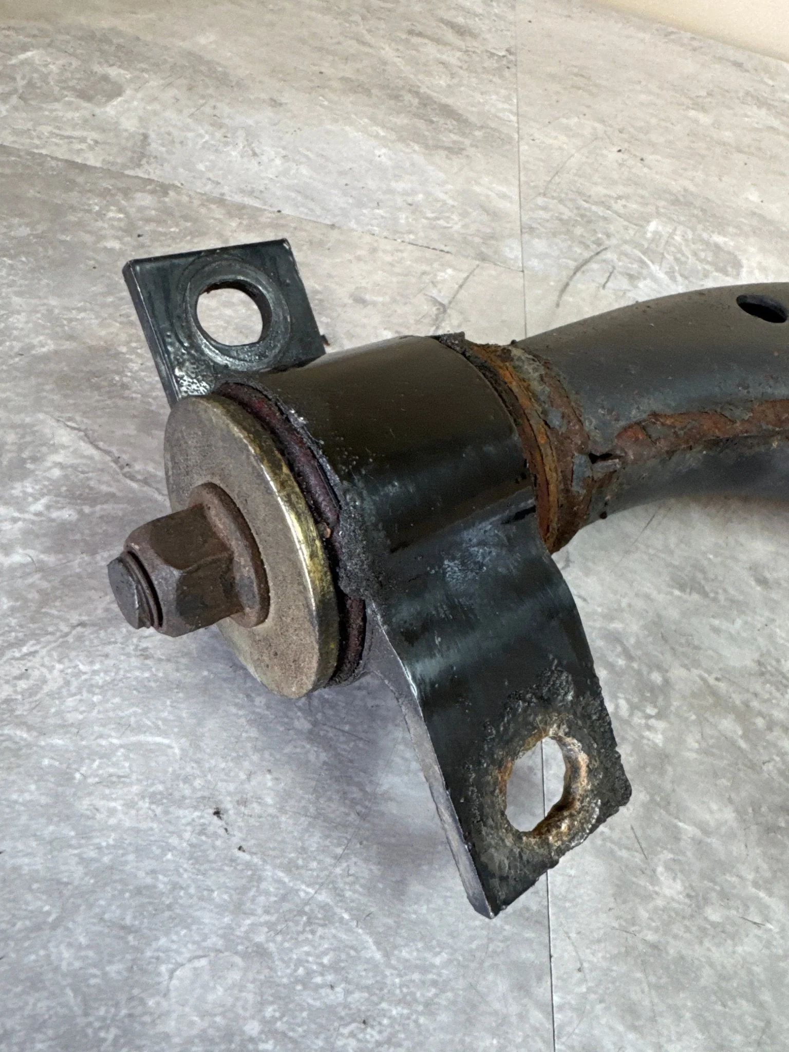 2002-2004 Subaru WRX Lower Control OEM Arm - Front Right ( Wagon) - New Ball Joints And Bushings L1