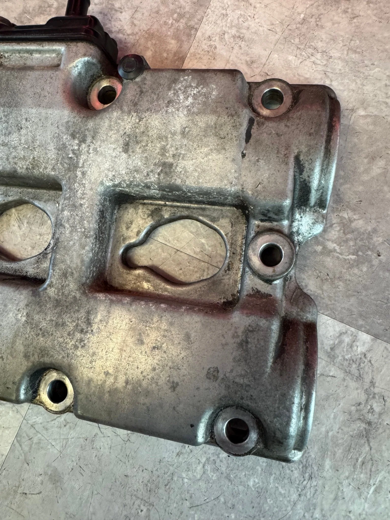 2002-2005 Subaru Impreza WRX RH OEM Passenger Side Valve Cover G4 - Image 2